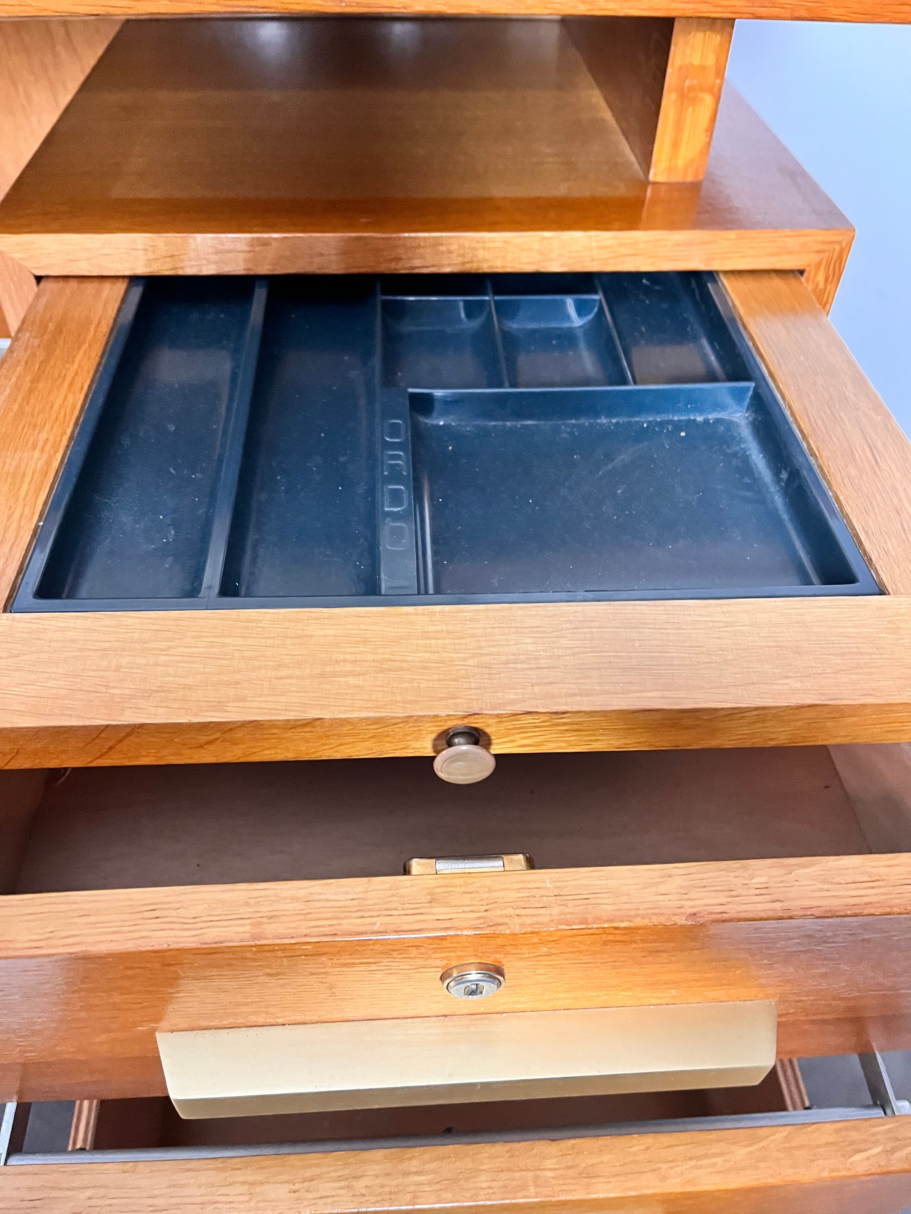 Bureau design 1960