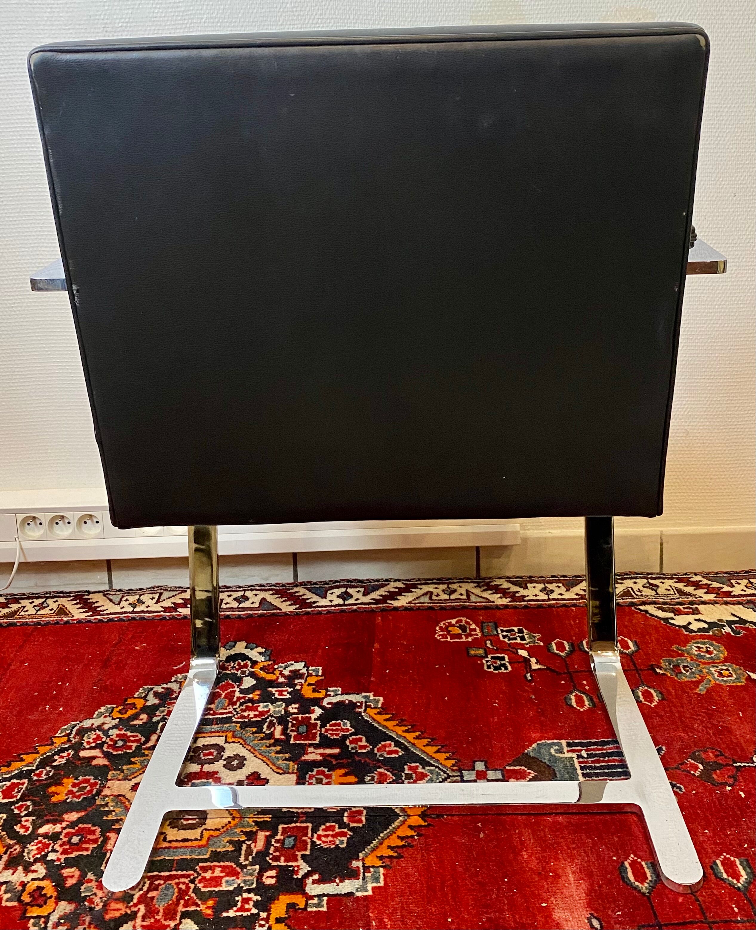 Paire de fauteuils Brno de Mies Van Der Rohe pour Knoll