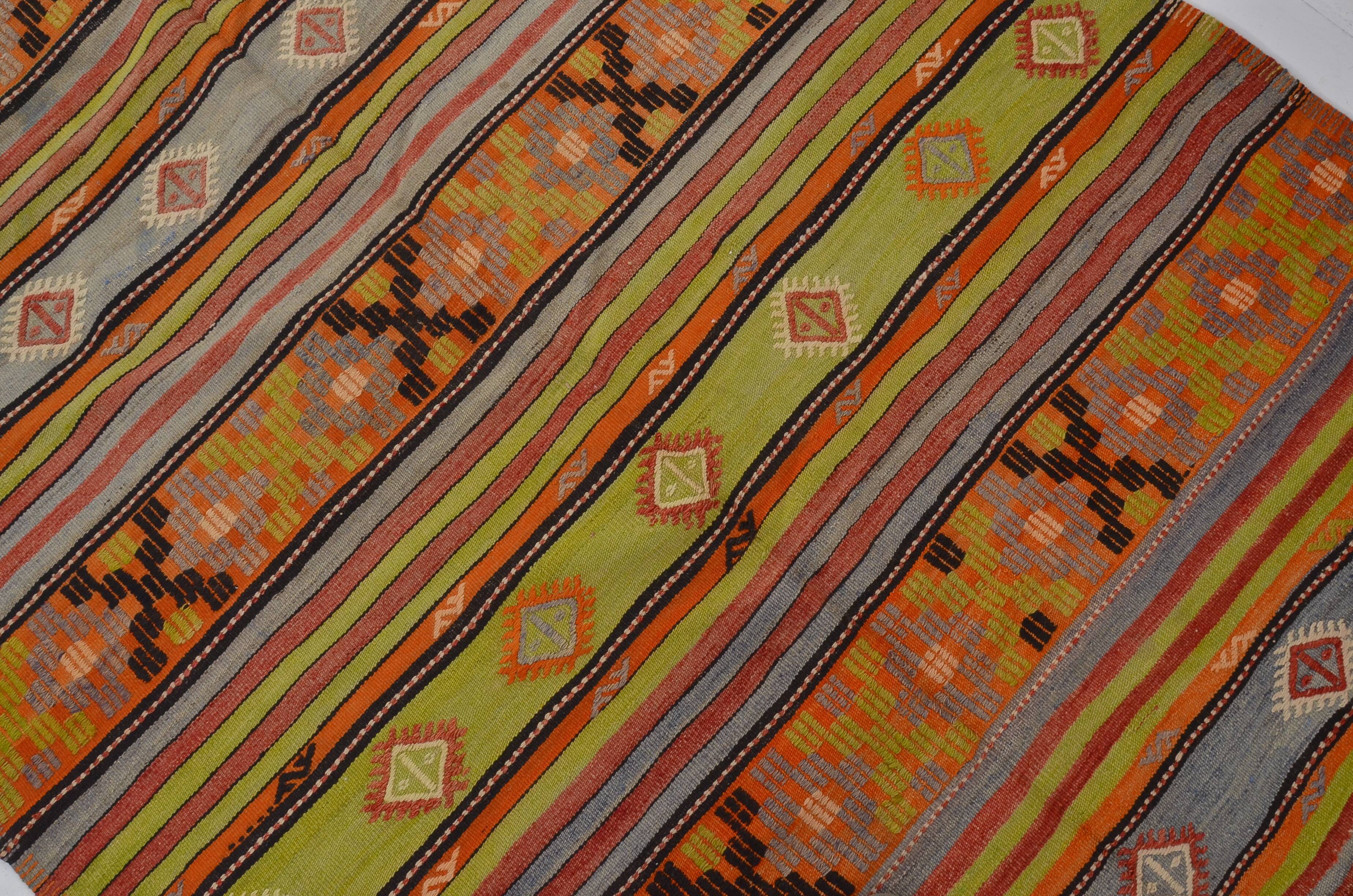 Tapis Kilim vintage