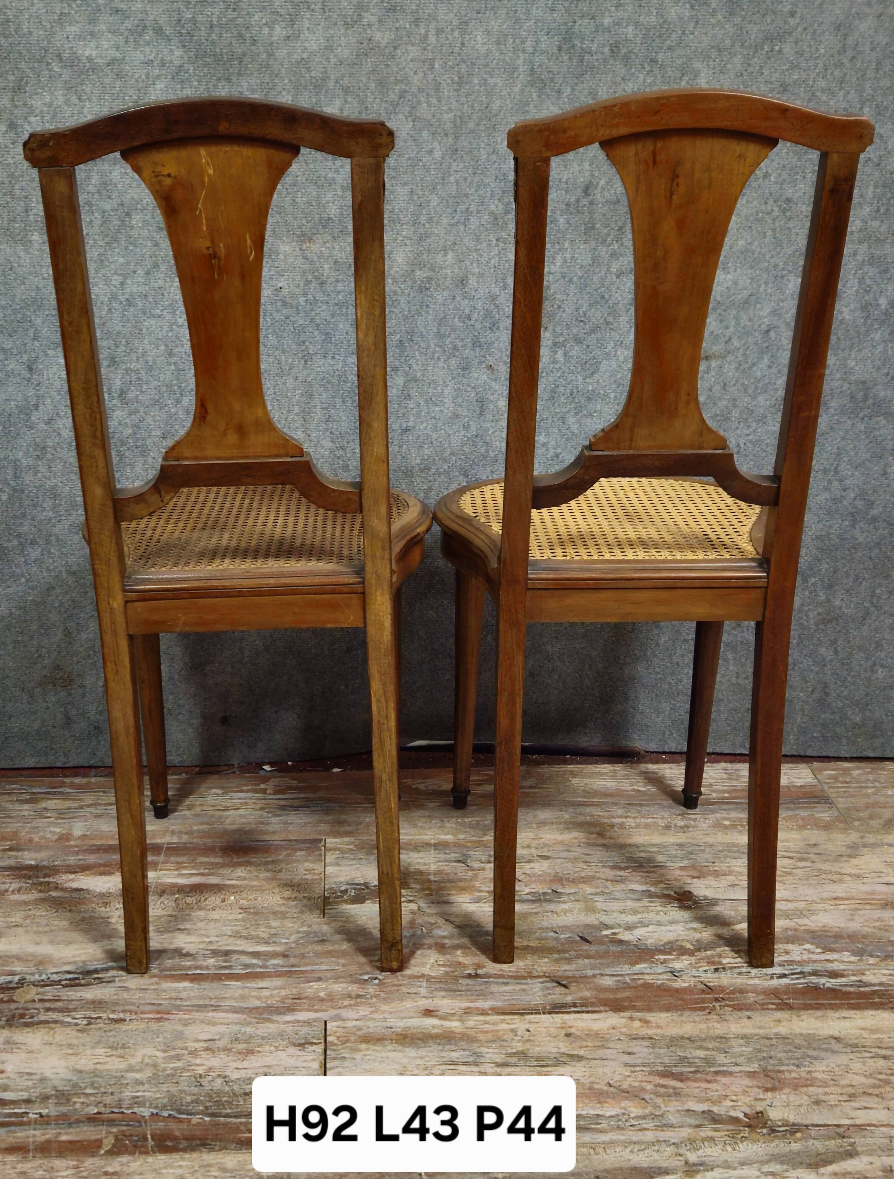 Paire de chaises anciennes en acajou avec cannage – Style Louis XVI