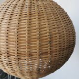 Rattan ball suspension