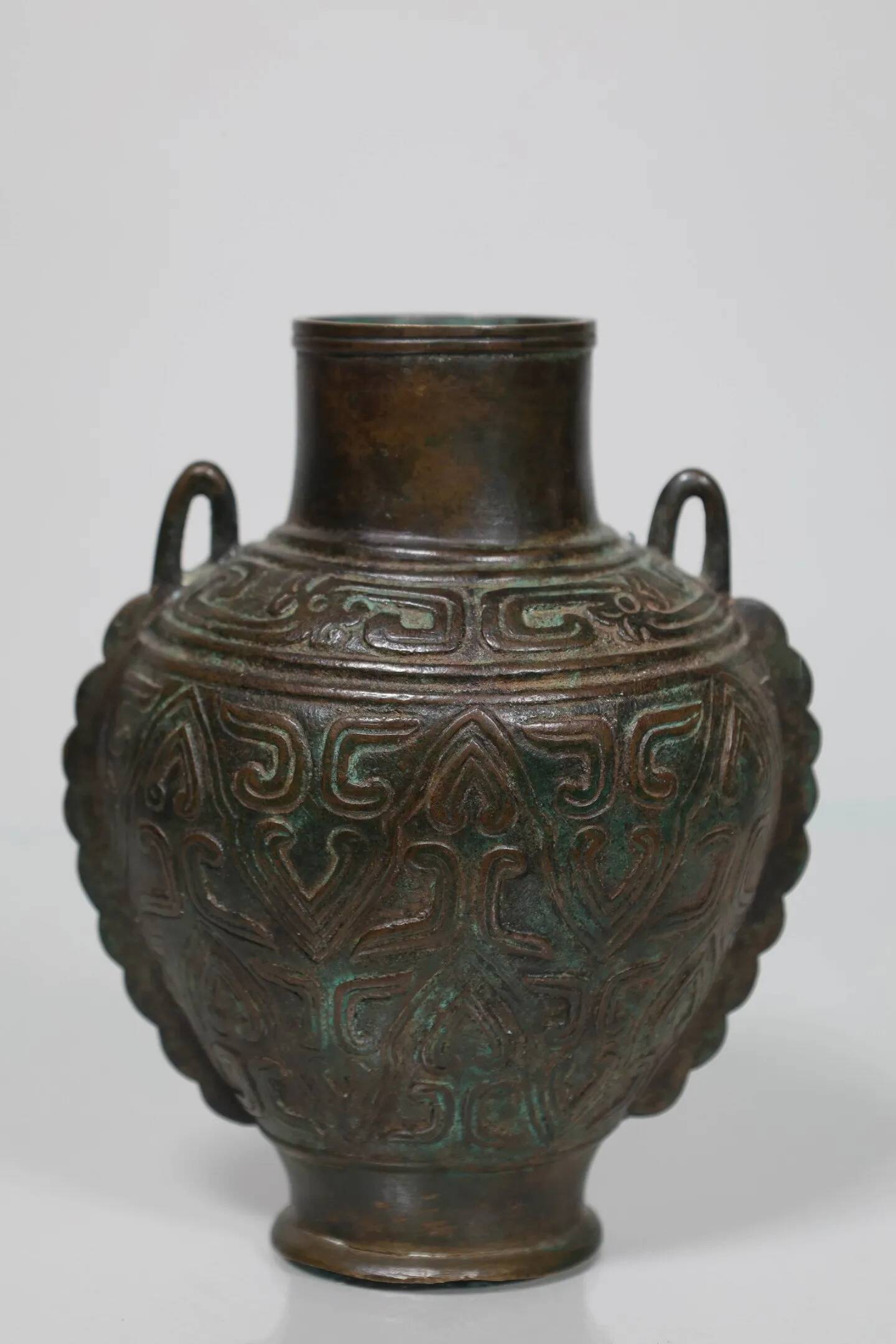 Vase cérémoniel en bronze Dynastie Ming (1368-1644) - Chine