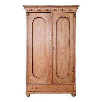 Armoire en pin aérogommée, époque Biedermeier XIXème