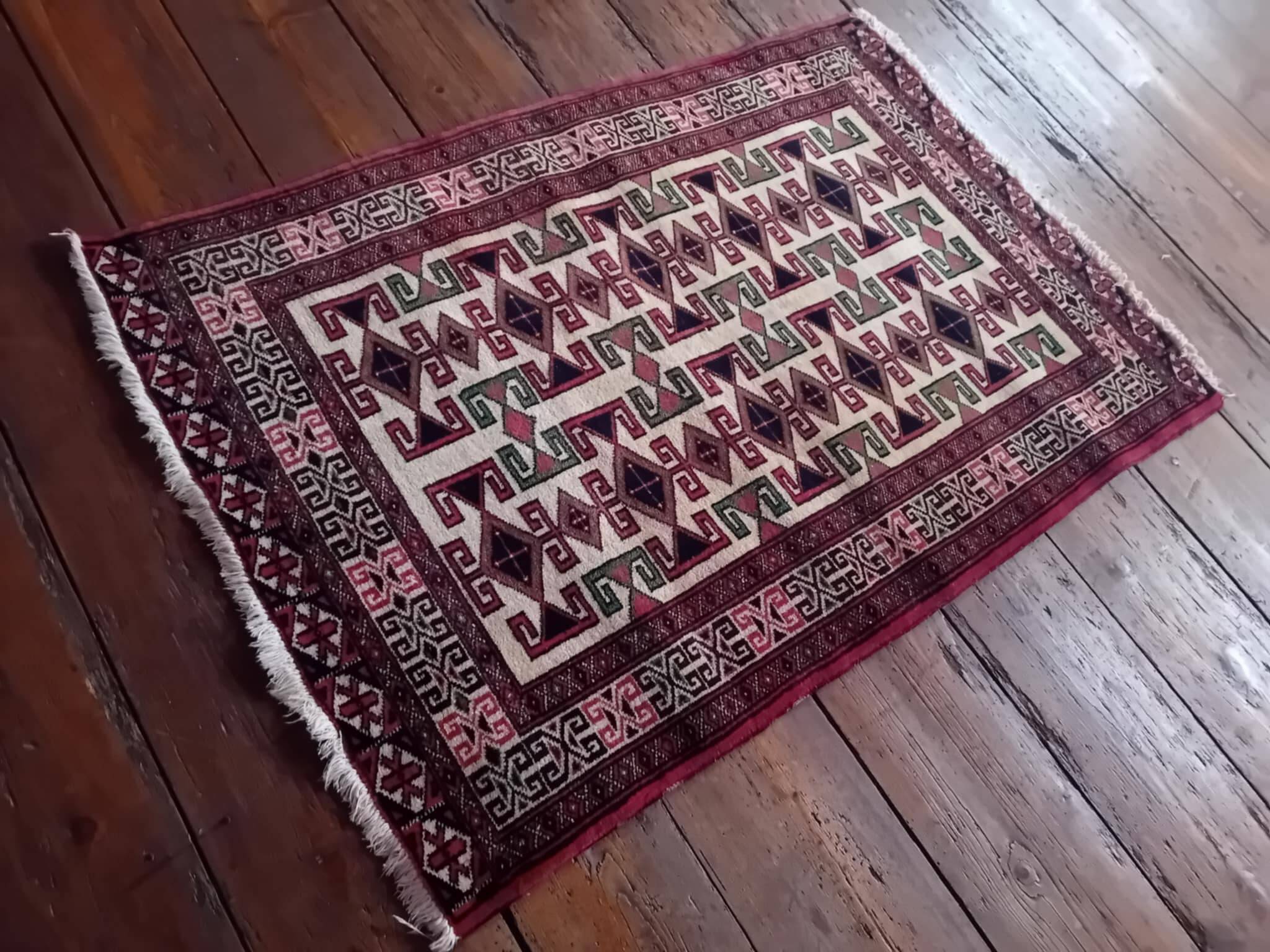 Handmade Persian Beluch rug 80x60cm
