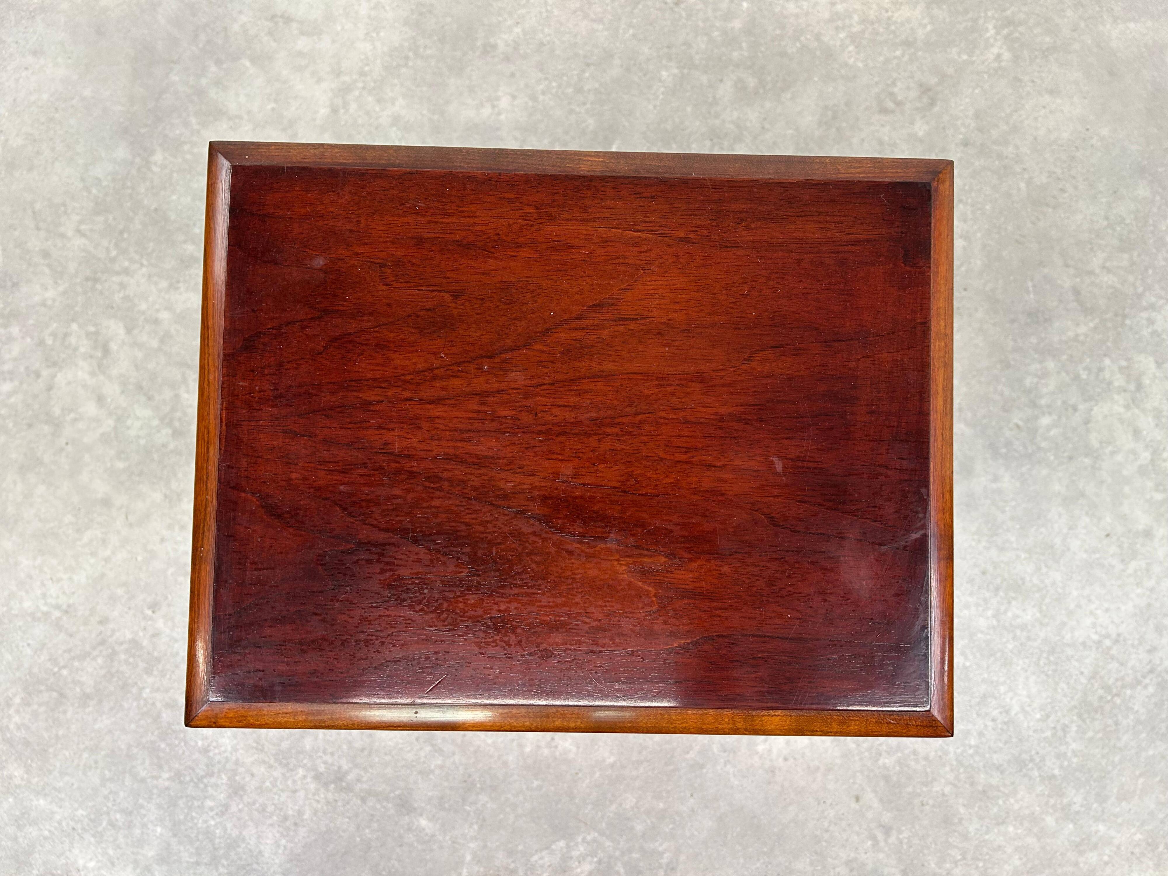 Small display/plant stand