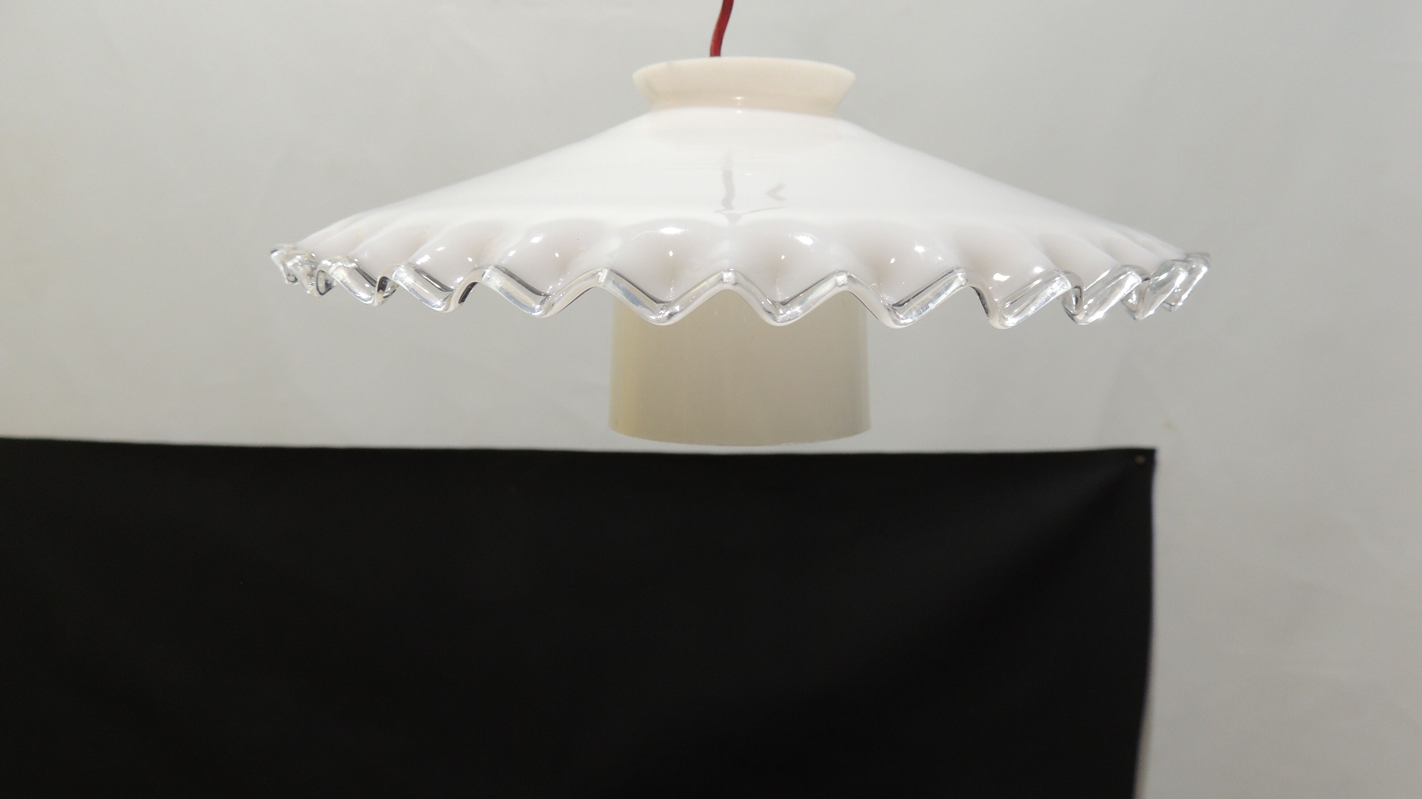 Pendant lamp Opaline white serrated / vintage / lampshade