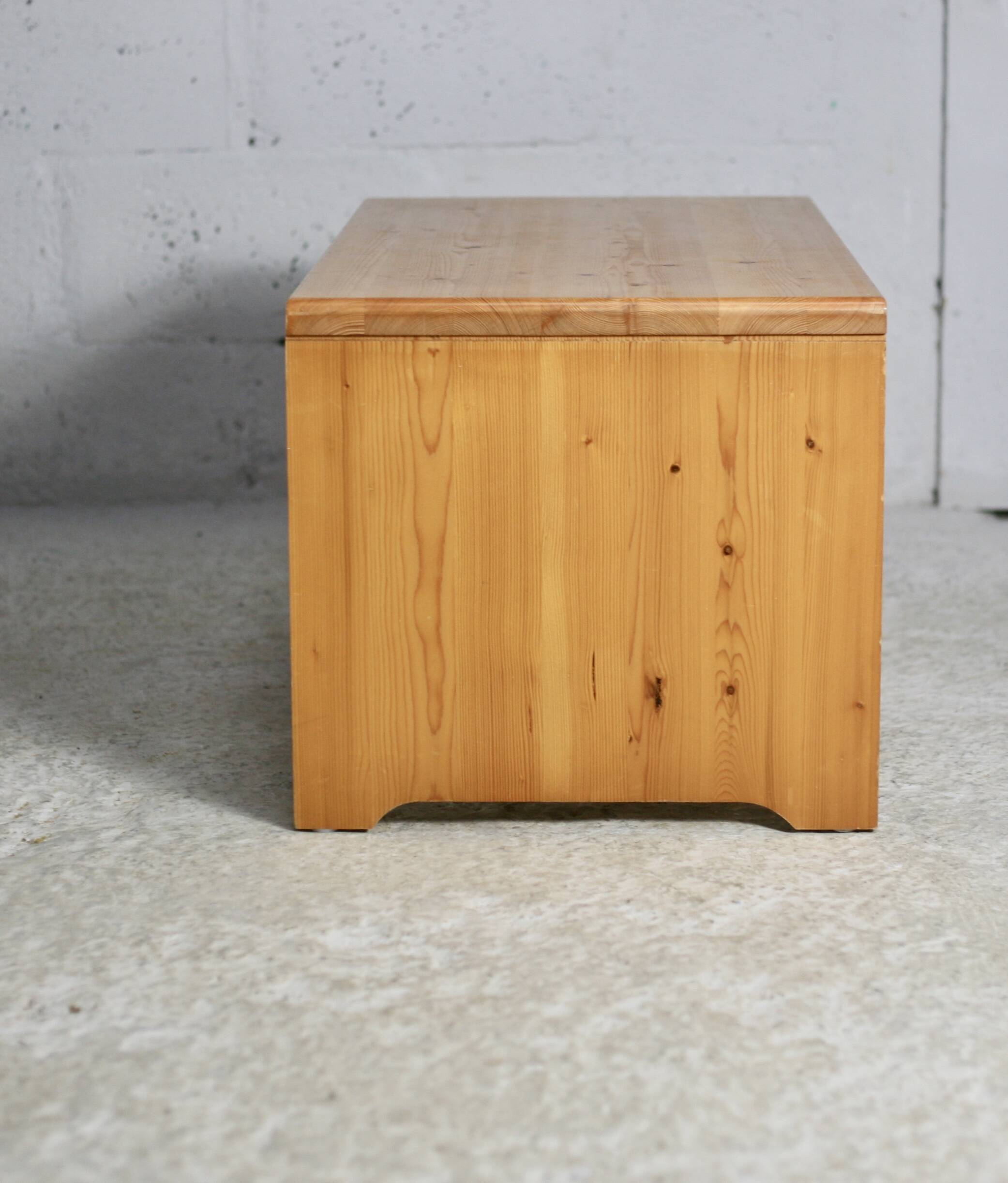 Charlotte Perriand (selection of) for Les Arcs, rare pine coffee table, France, circa 1960