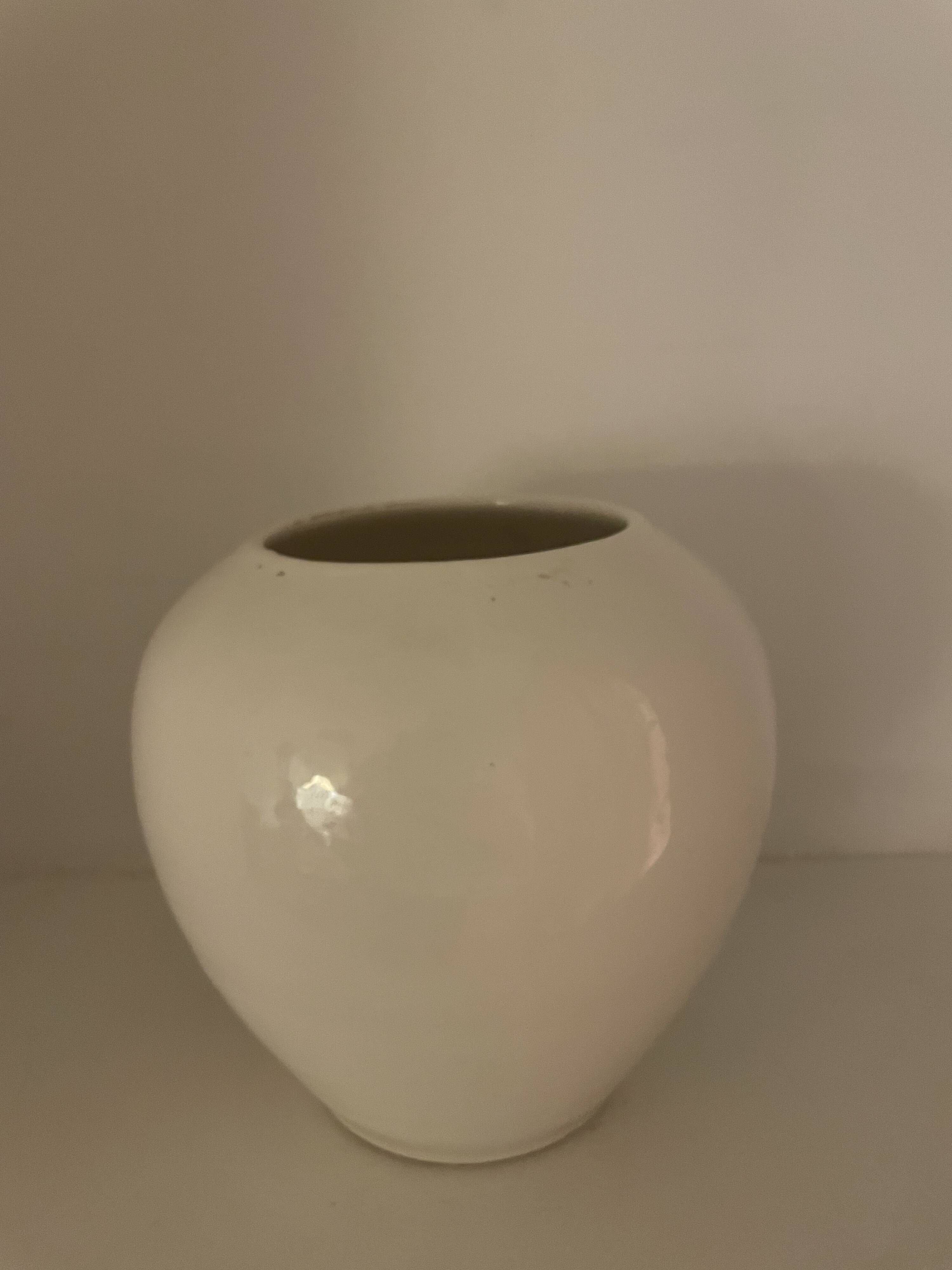 Set of 12 decorative items