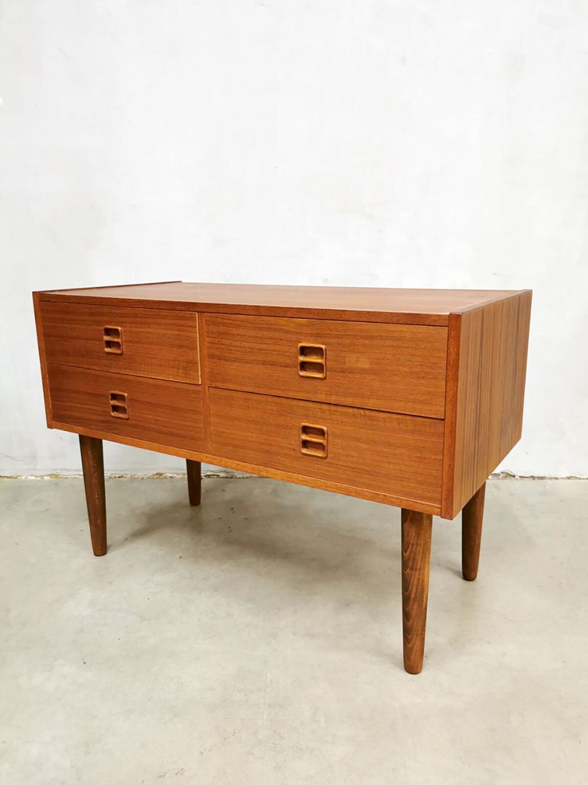 Danish dresser 1960