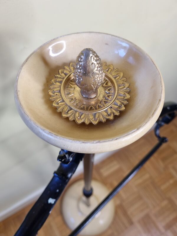 Valet italien Aldo Tura (Milano), en cuir laqué, années 1960