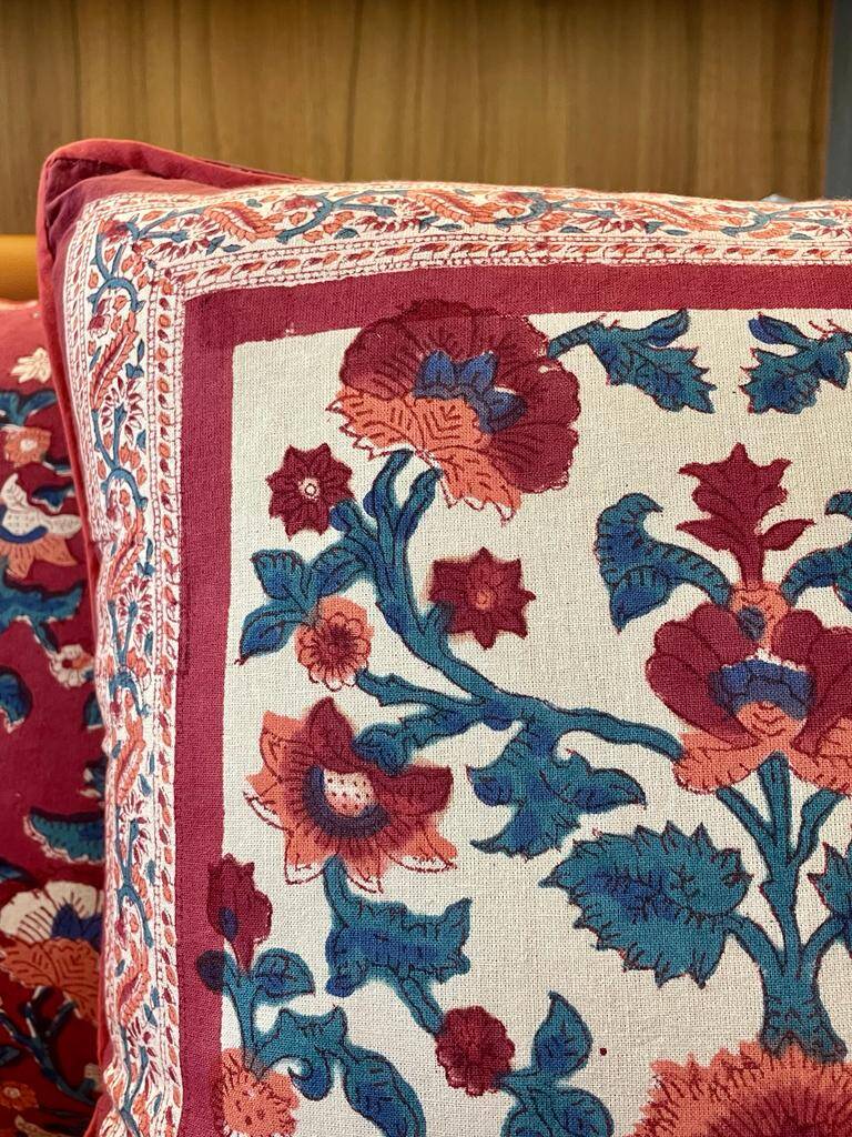 Reversible cushion cover square