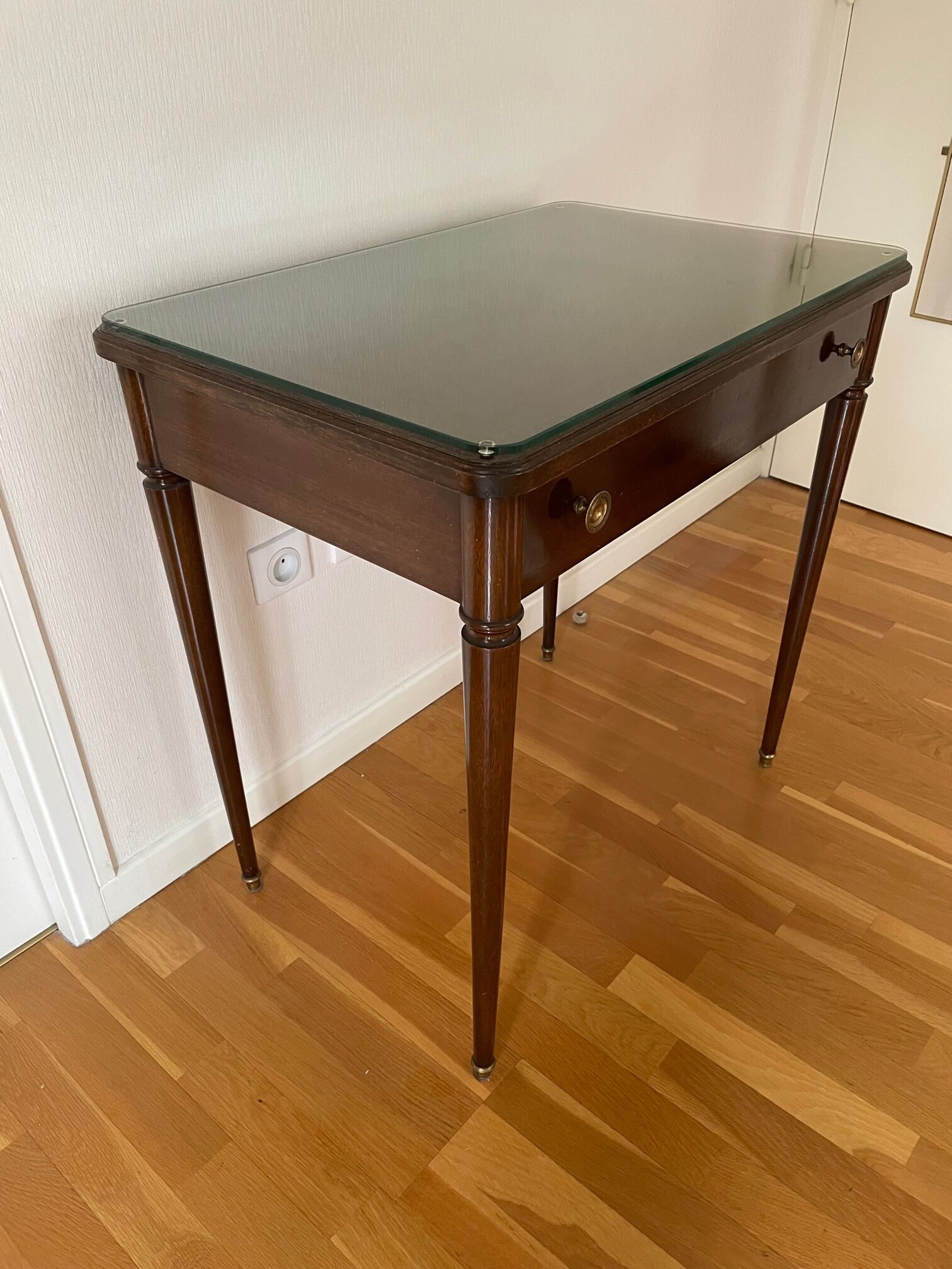 Old desk directoire style