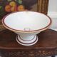Porcelain standing fruit cup