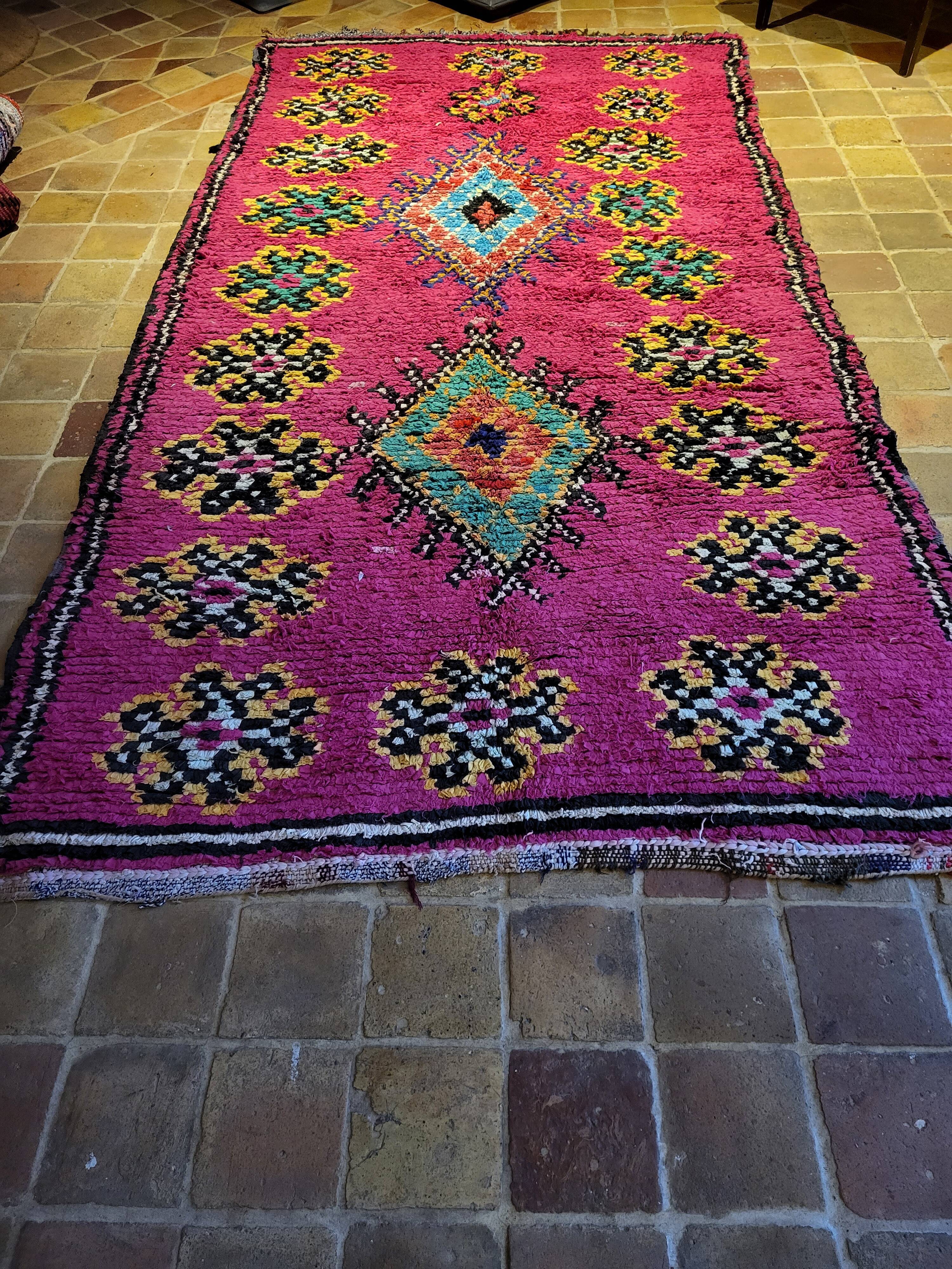 Moroccan Boucherouite fushia rug in recycled cotton 150x275cm