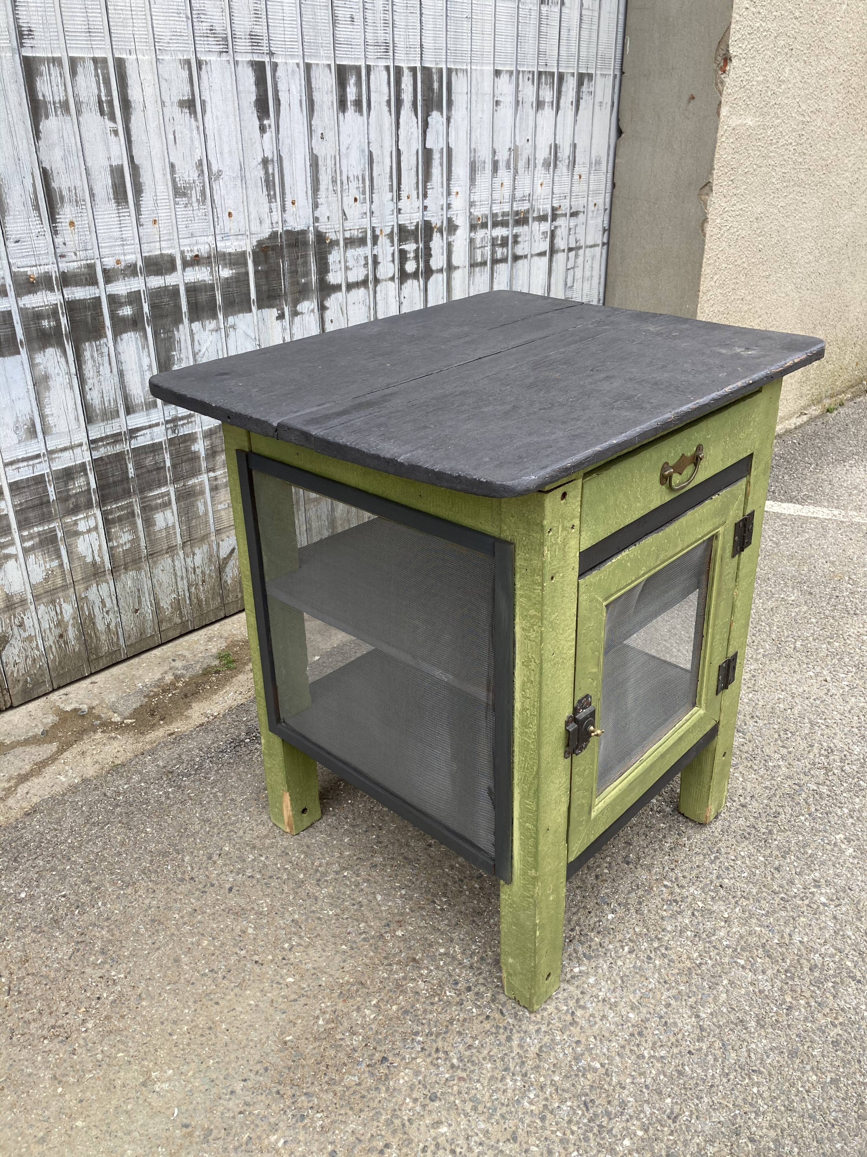 Food pantry, work island