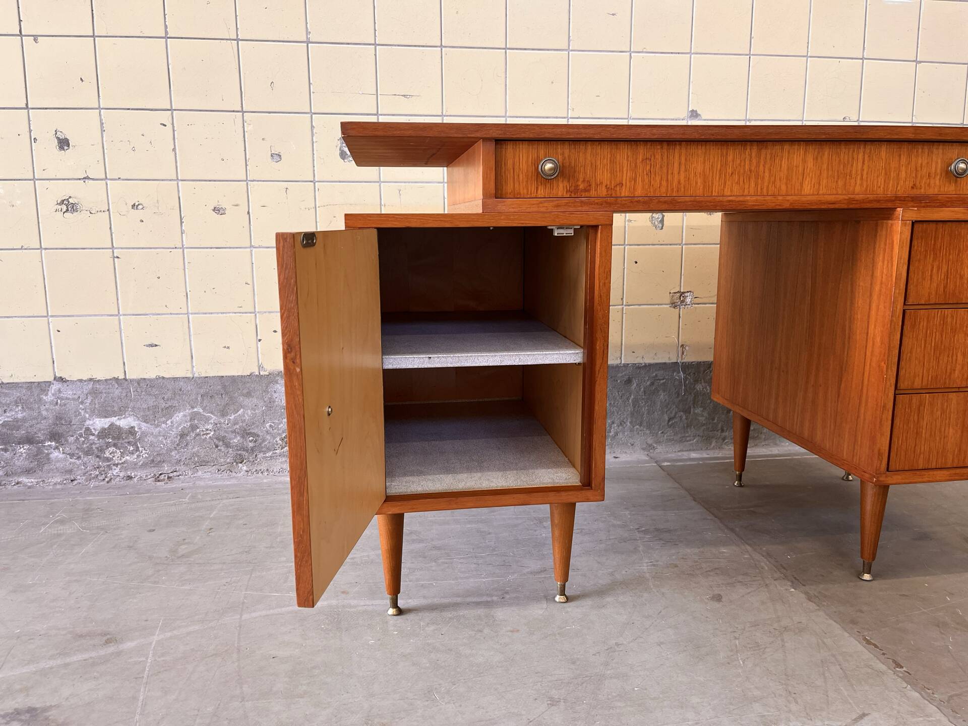 Vintage desk by MDK