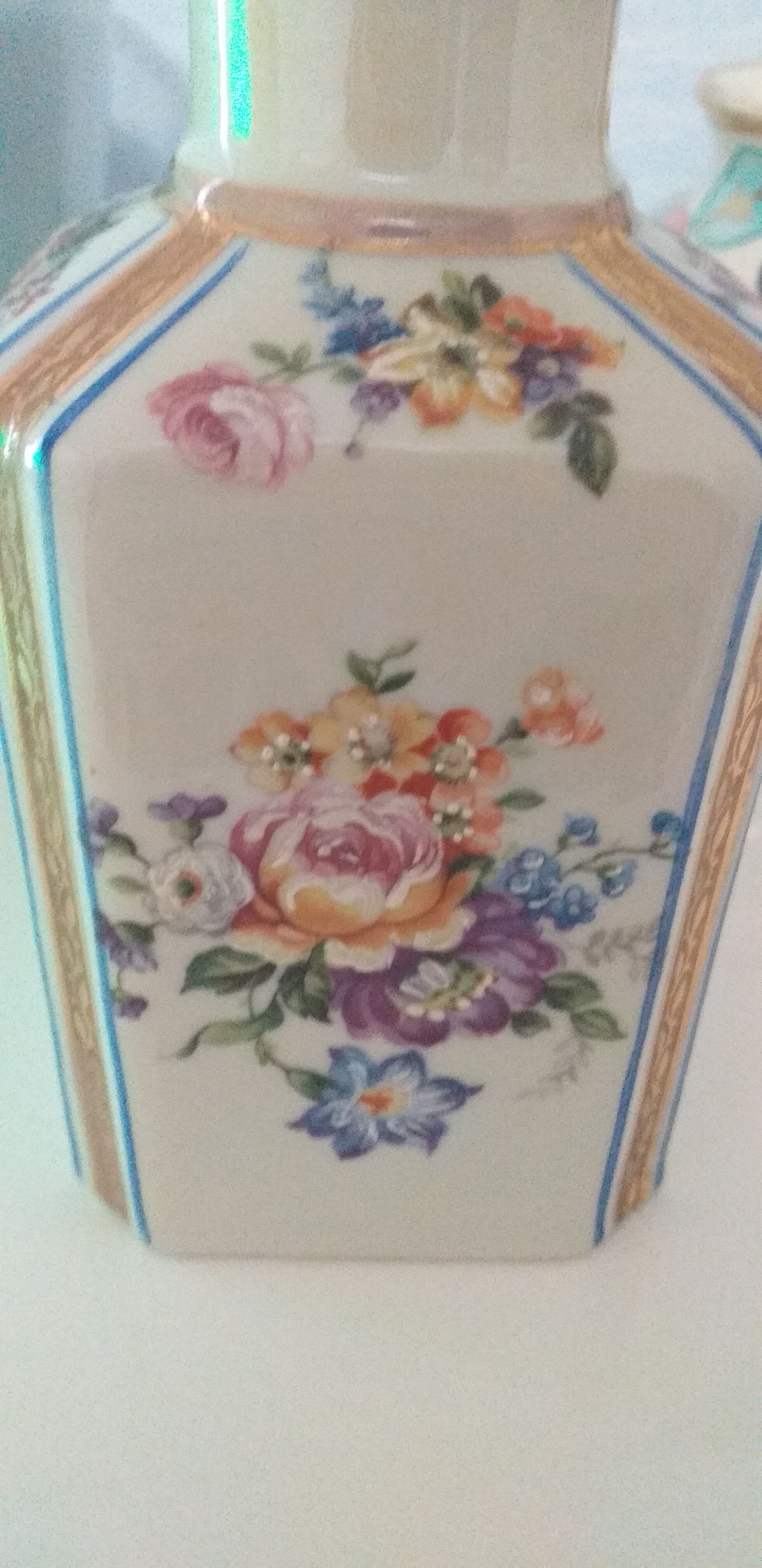 Porcelain bottle