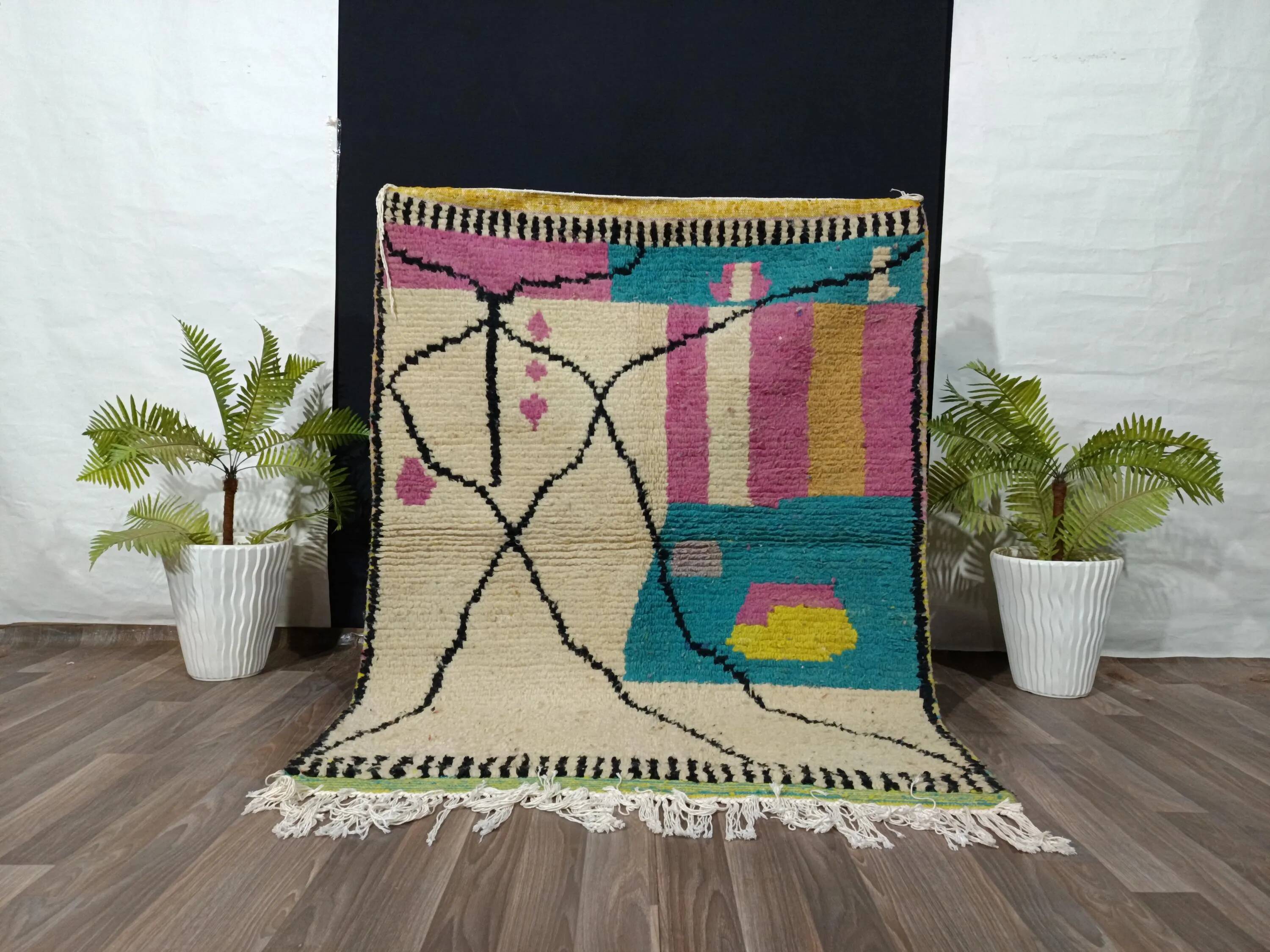 Handmade traditional carpet 250cm x 150cm Moroccan