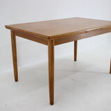 1960s Danish Extendable Dining Table in Oak