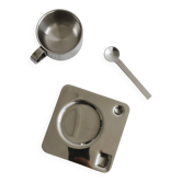 Tasses en inox design avec plateau et cuillère
