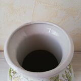 Vase old Moustier eighteenth century