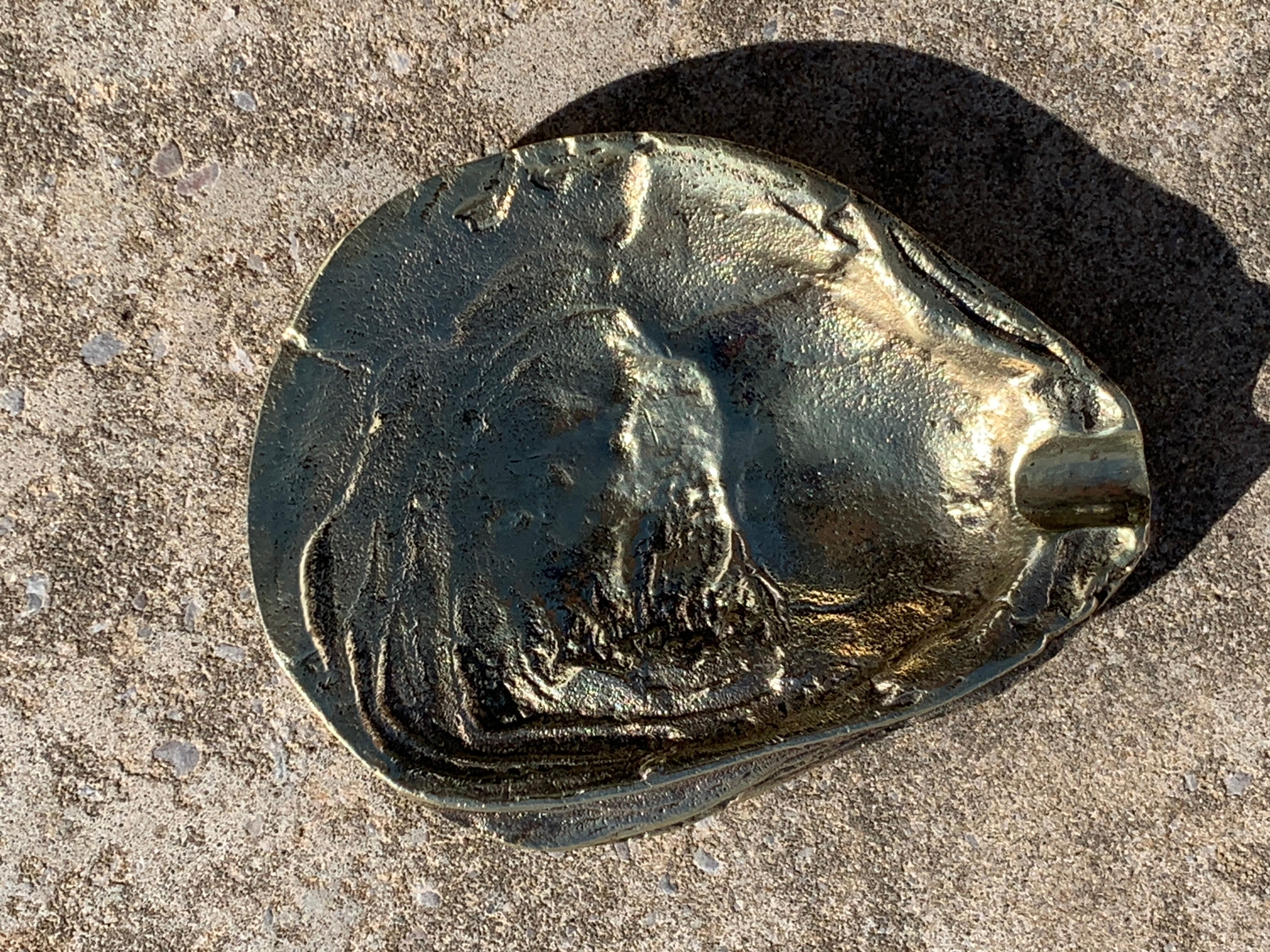 Cendrier en bronze en forme de coquille d'huître