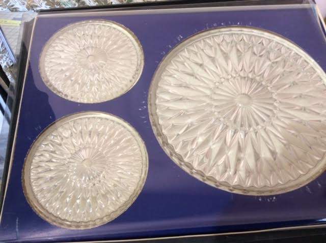 Box under flat and bottle