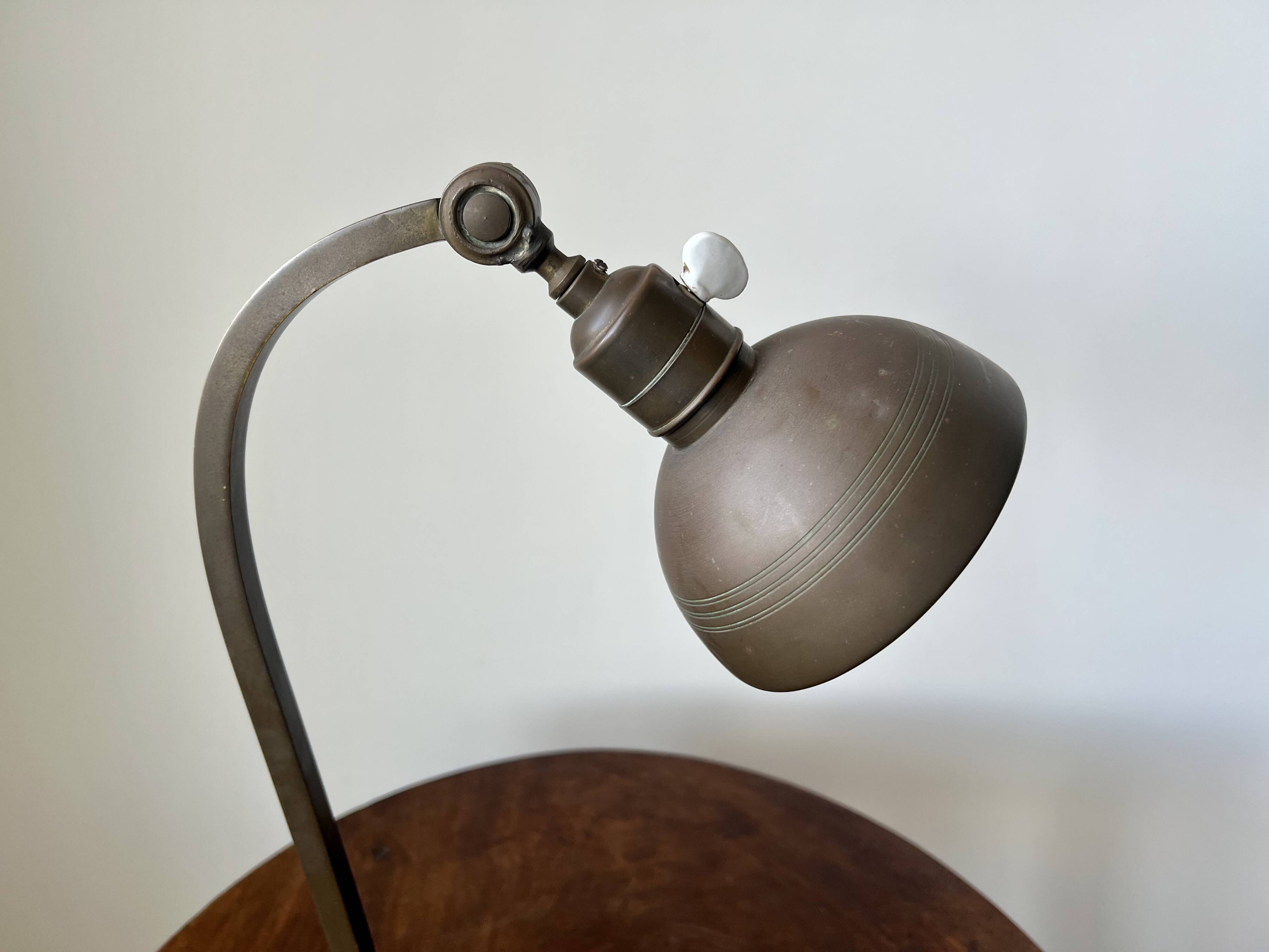 Art Deco brass table lamp, early 20th Century
