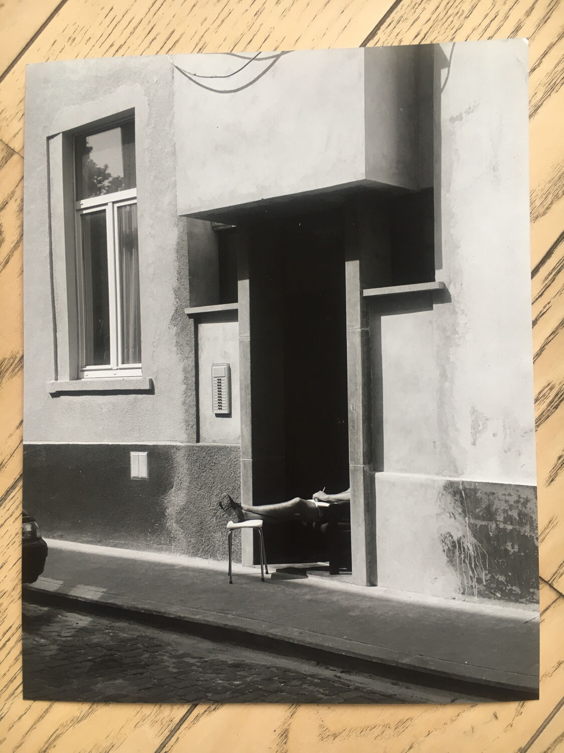 Photographie, jambes d’homme architecture, années 90