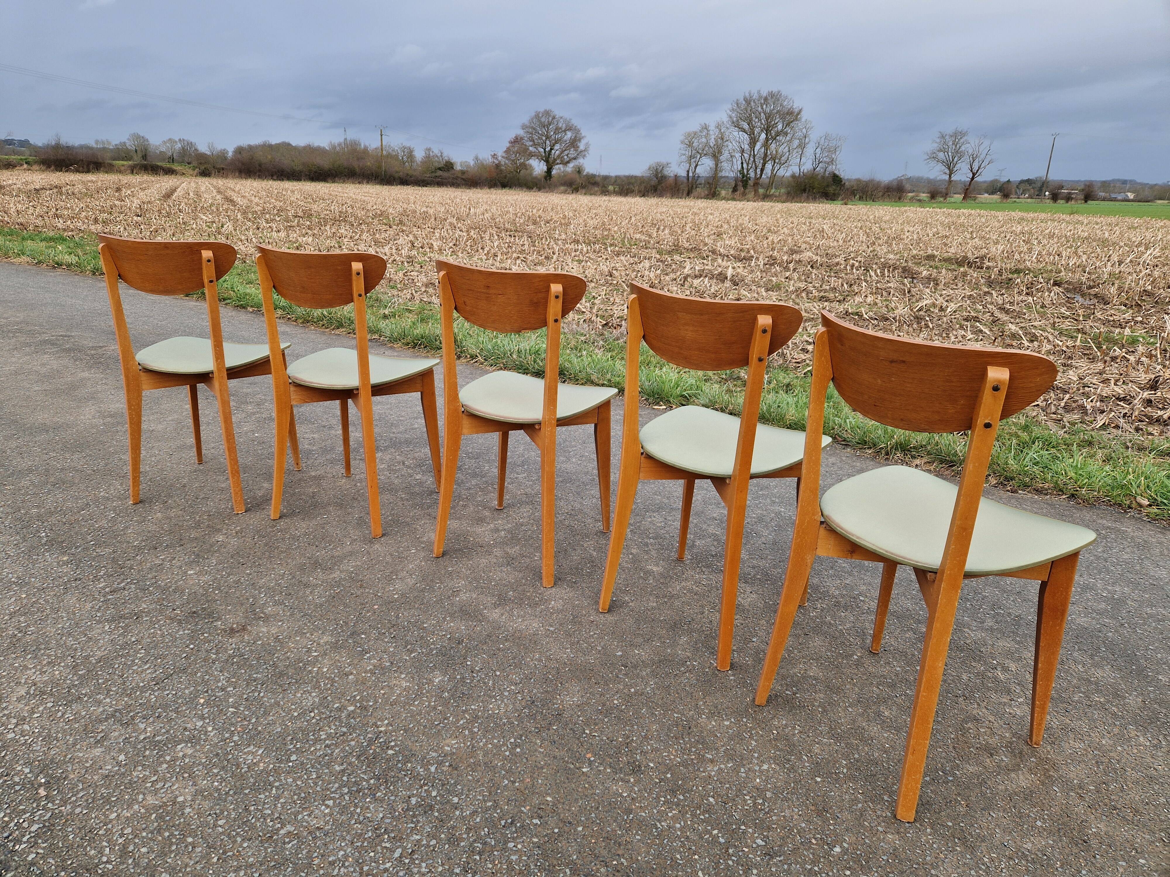Set of 5 vintage Scandinavian style chairs