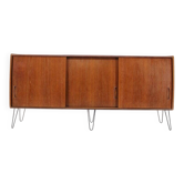 Buffet danois des années 1960 en teck upcyclé de style mid-century moderne sur pieds en épingle.