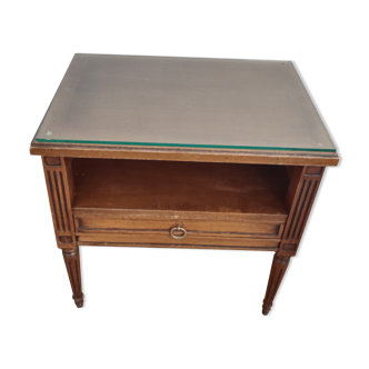 Solid wood bedside tables auctions of the Prince de Galles hotel