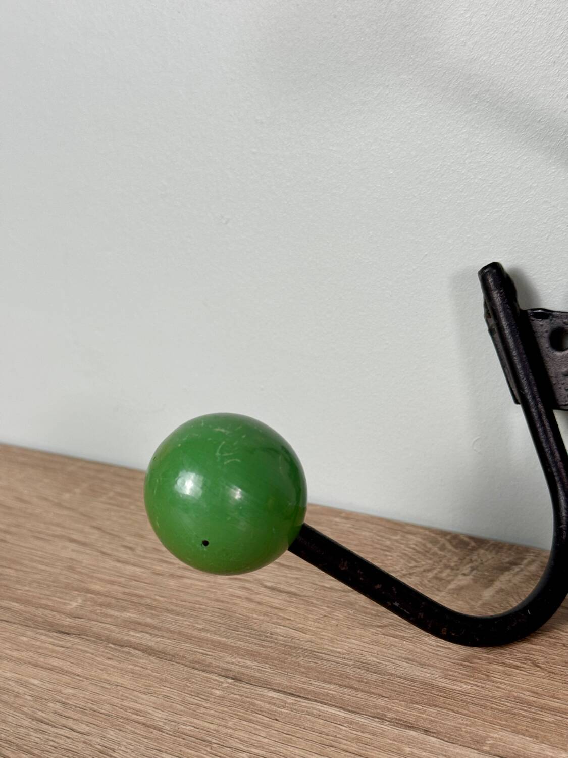 Coat hook 3 balls 1950