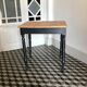 Table d'appoint en bois et noir