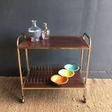 Serving table