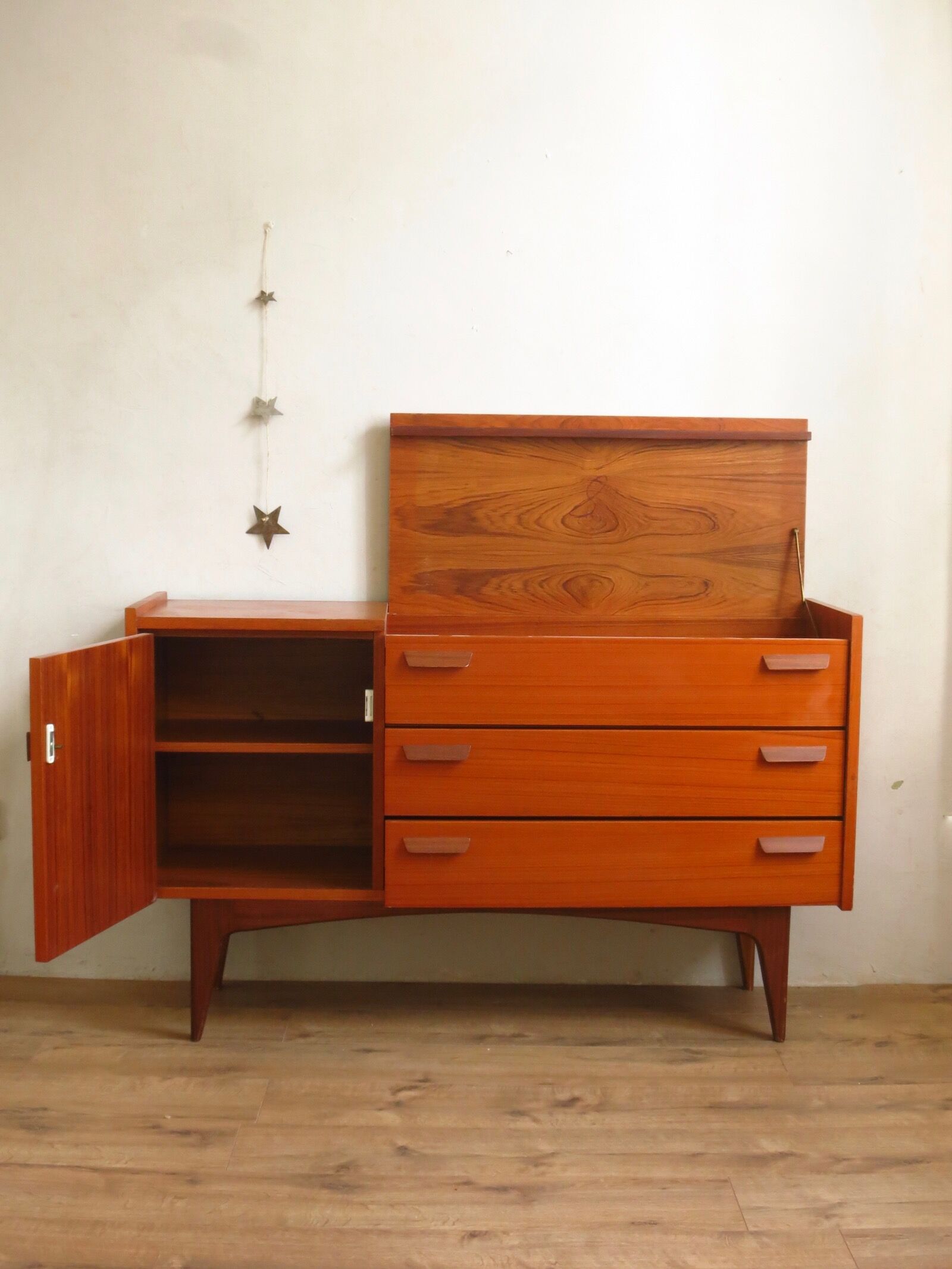 Sideboard