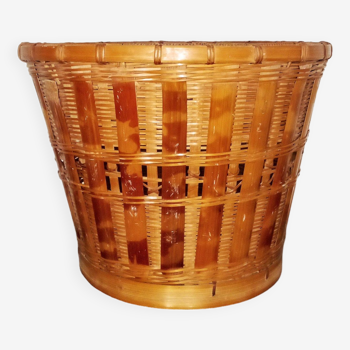 Vintage wicker plant pot