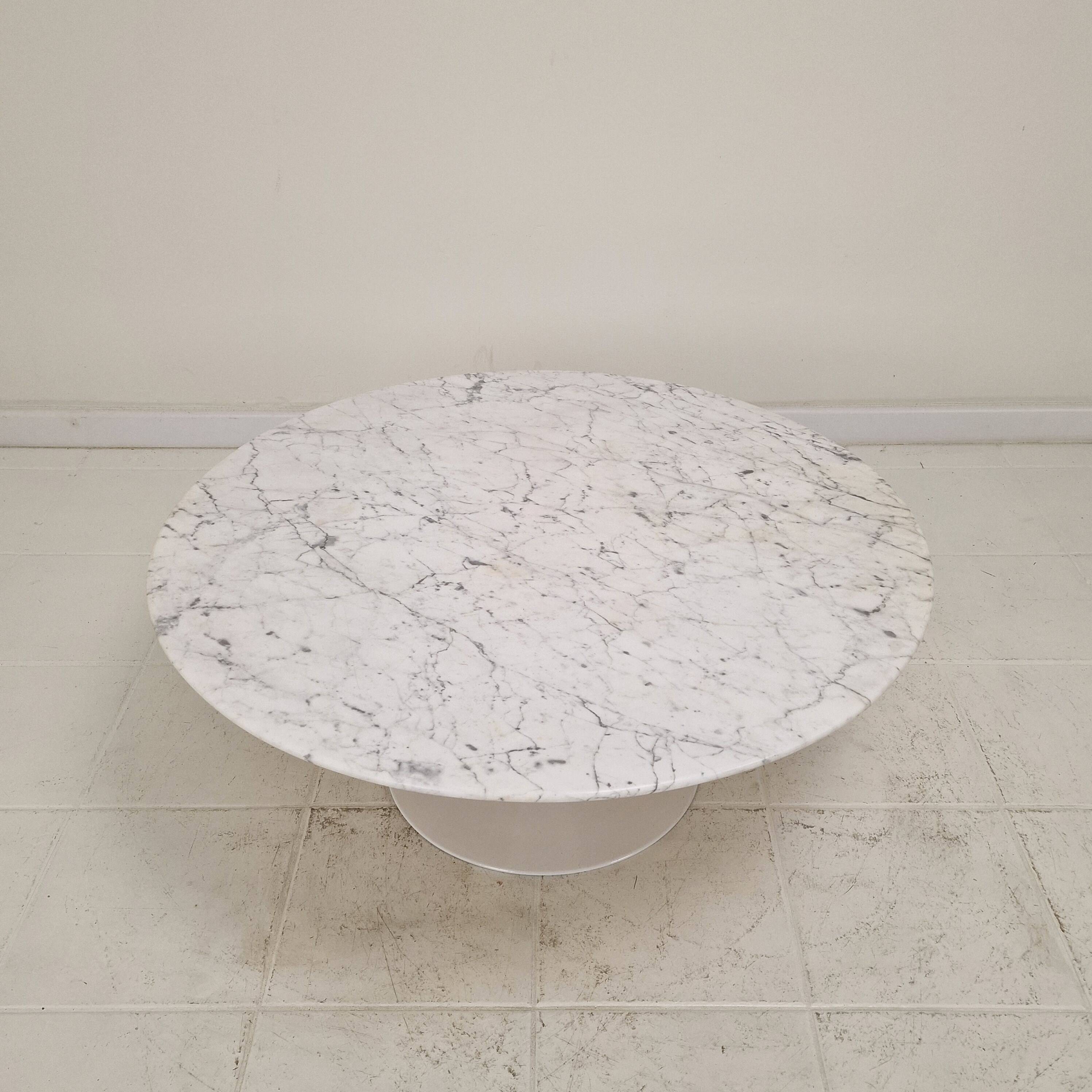 Early Carrara Marble Coffee Table by Eero Saarinen for Knoll International