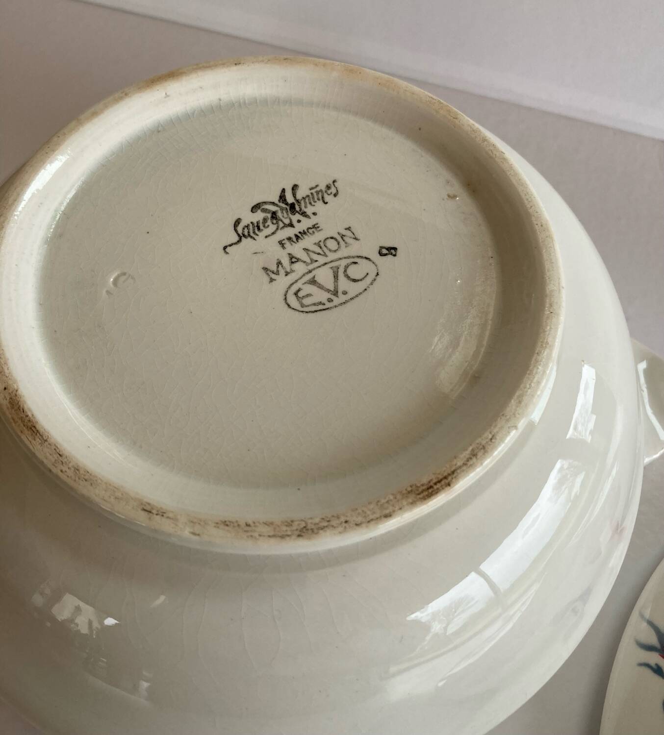 Vintage soup tureen Sarreguemines Manon