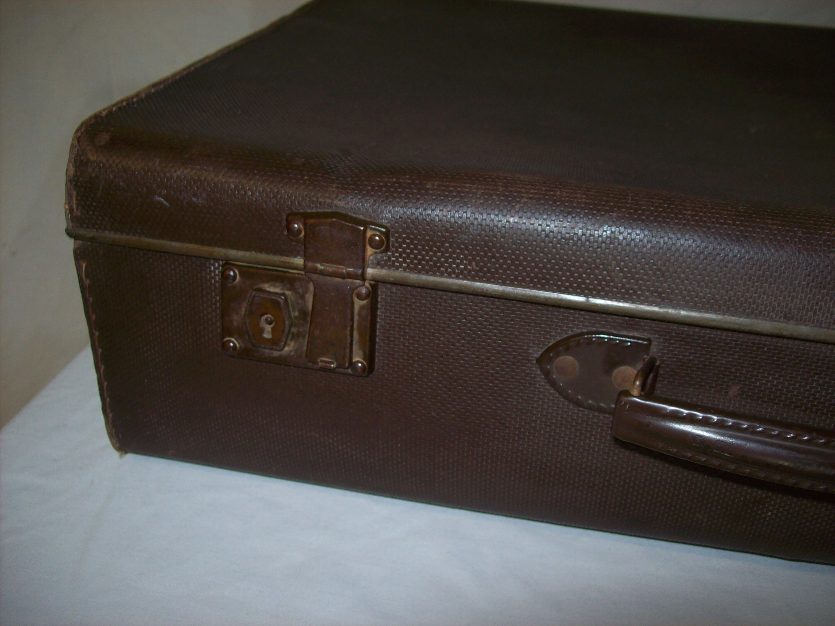 Suitcase from the 30/40 years