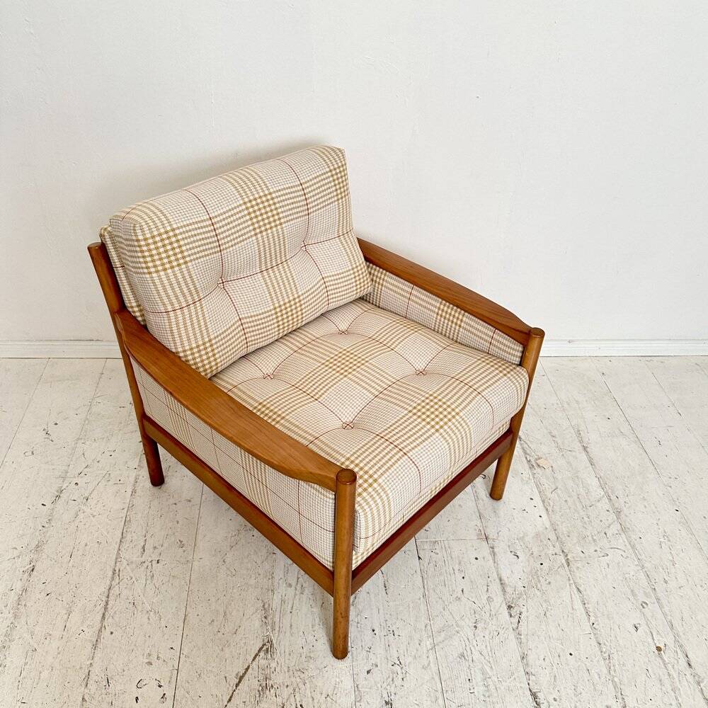 Mid-Century Scandinavian Armchair in Cherry Wood and Checked Fabric, 1960s