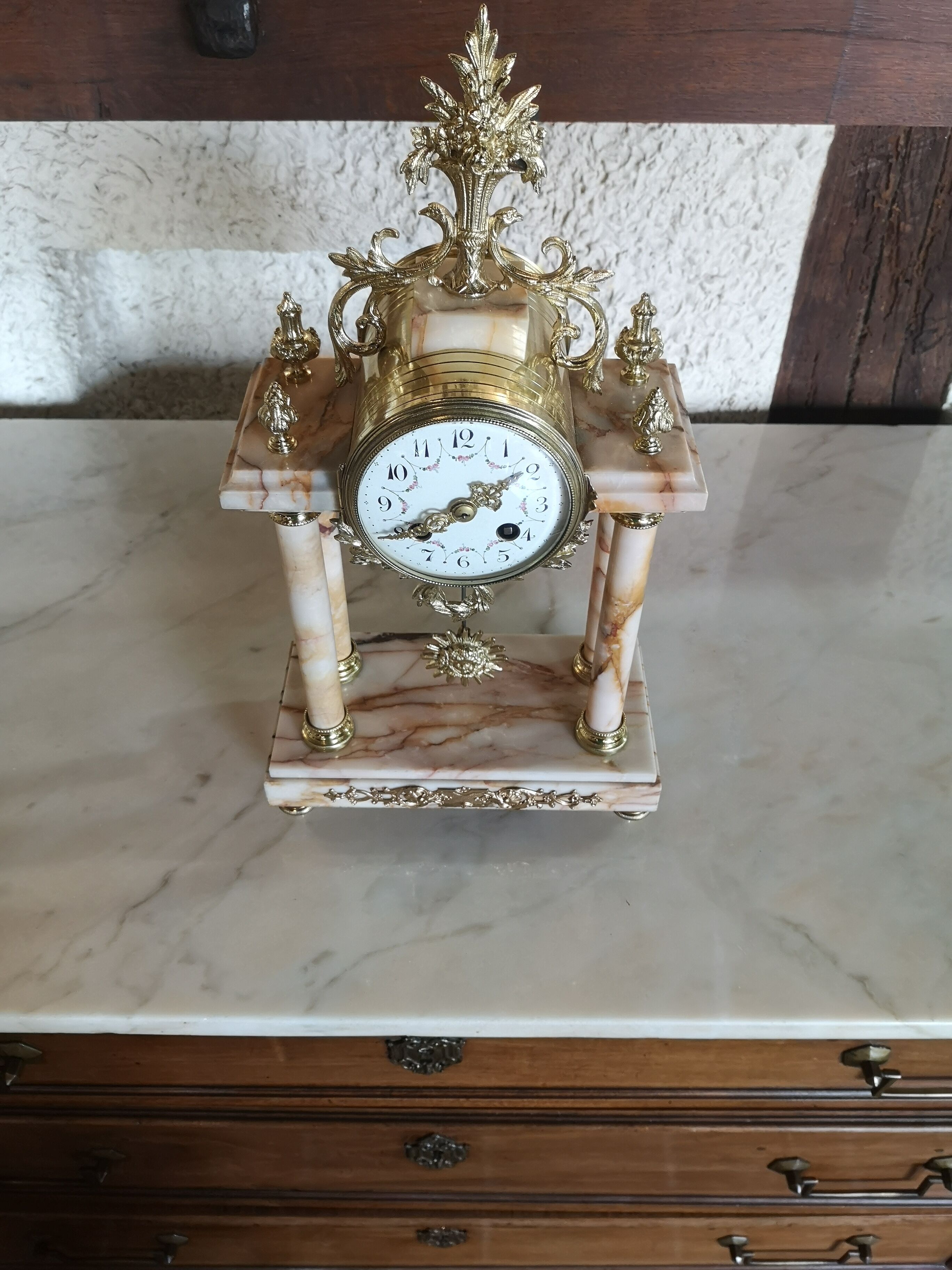 Pendule style Louis XVI