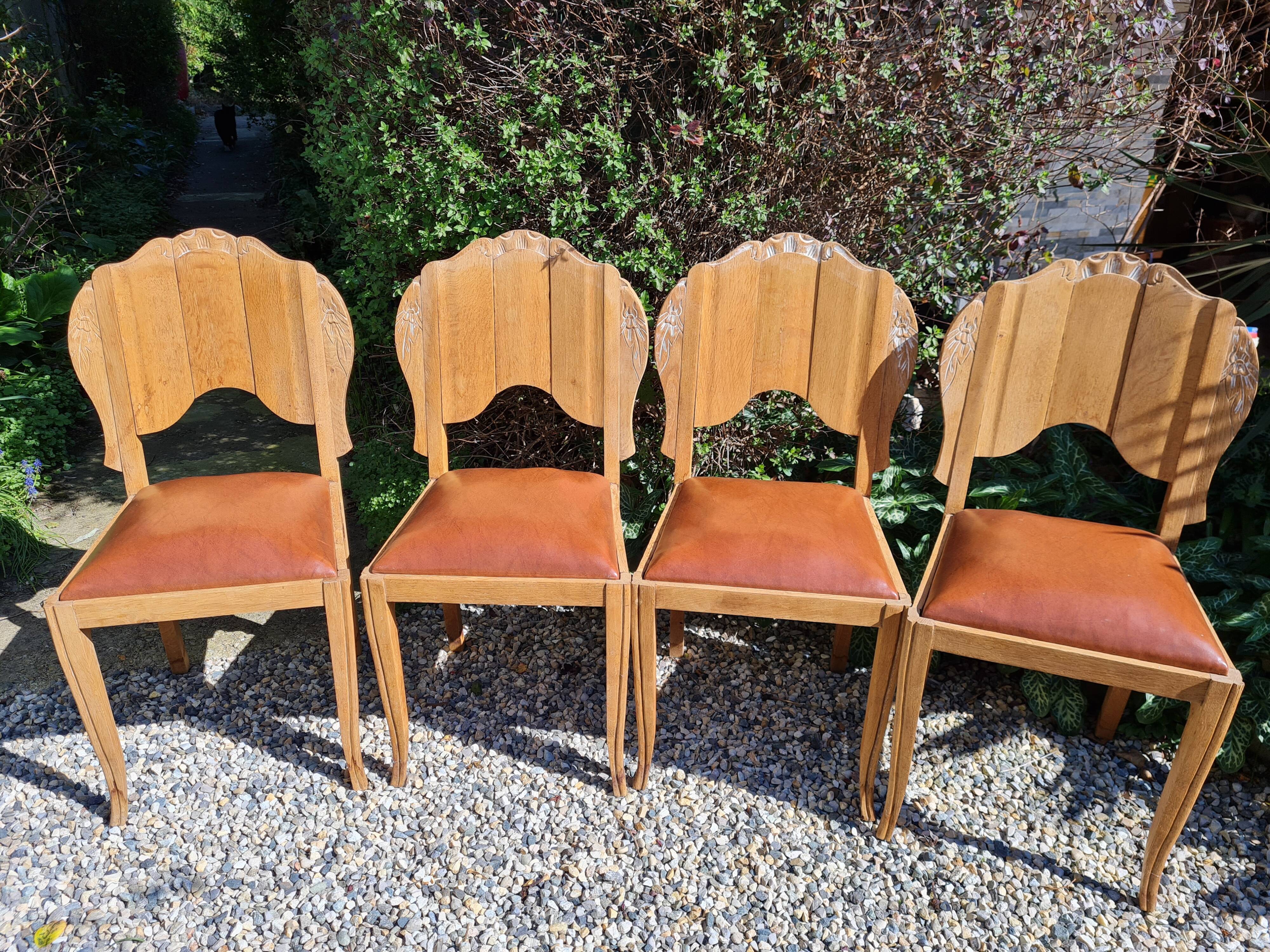 Set of art deco chairs in wood and skaï