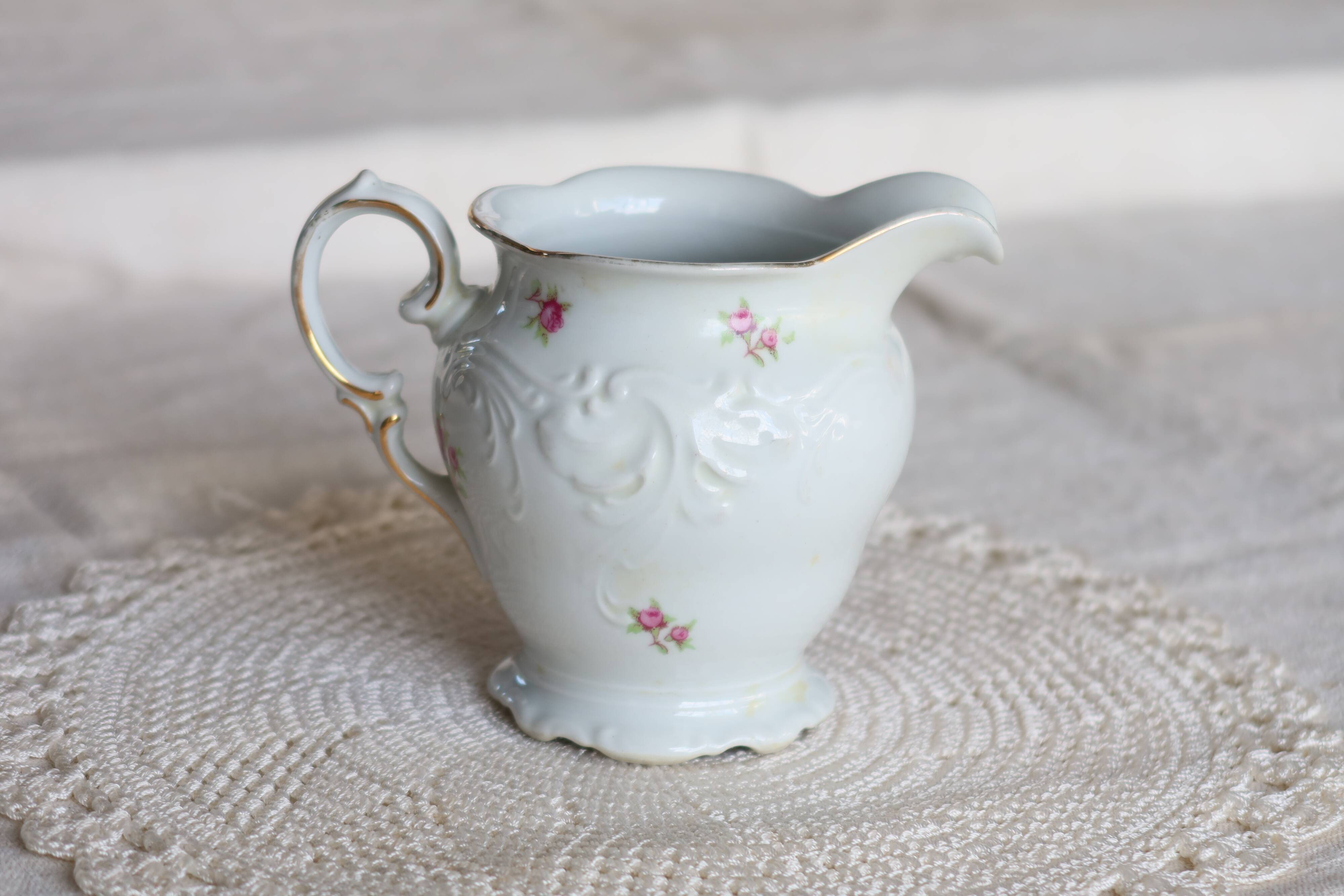 Vintage white porcelain milk jug – Romantic floral pattern