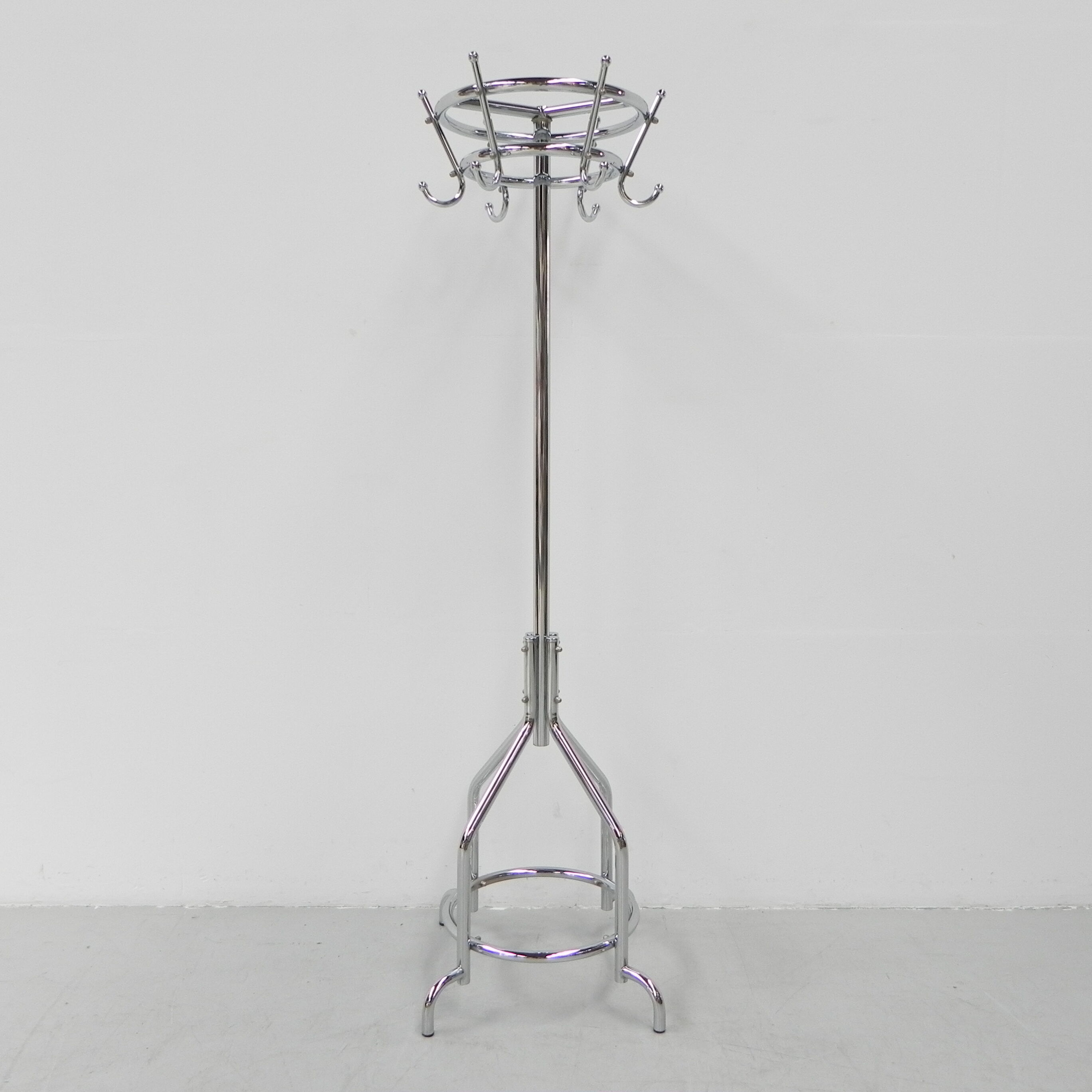 Standing chrome-plated Tubax coat rack