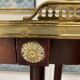Console de style Louis XVI dessus marbre