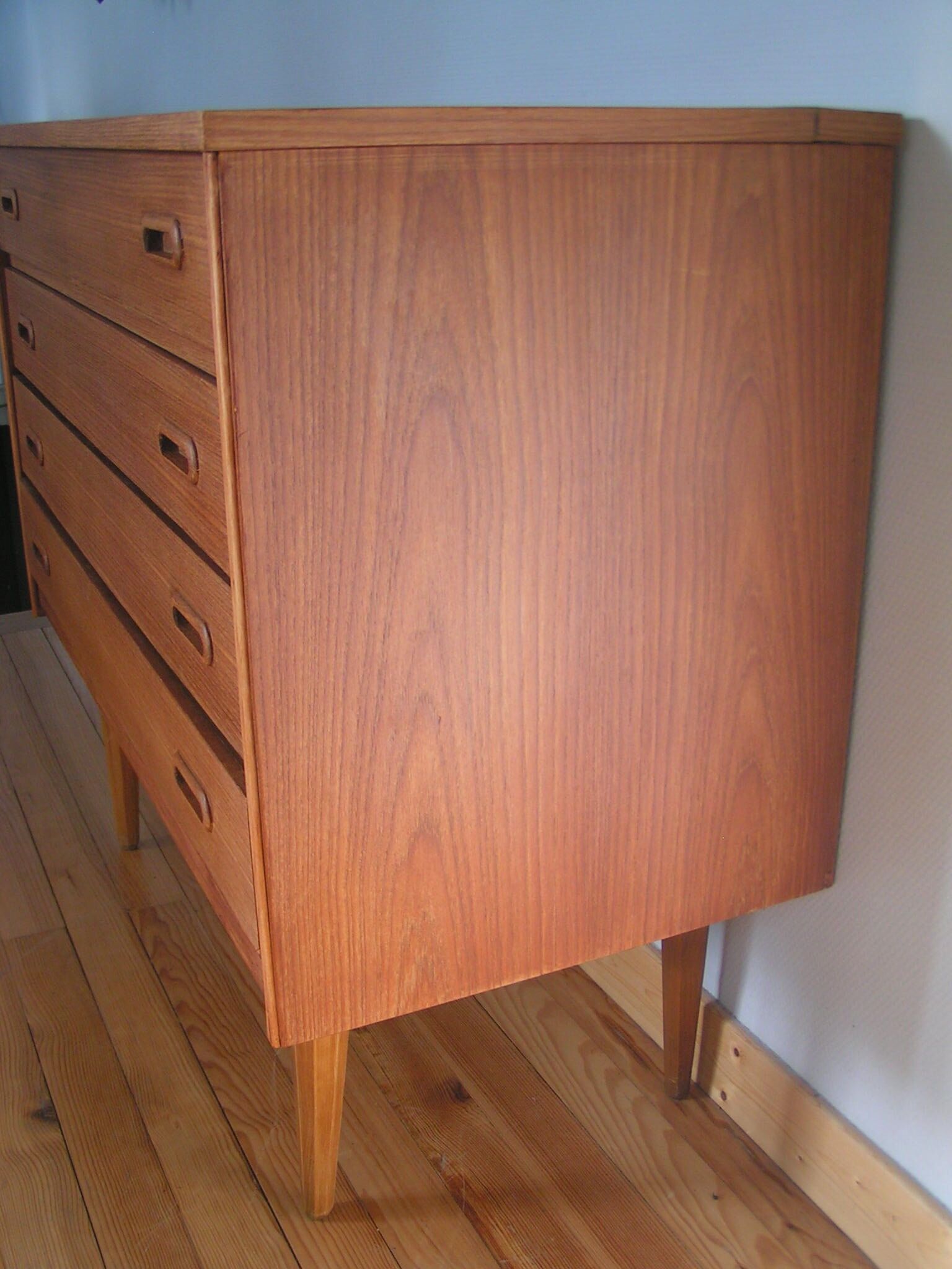 Hairdresser's chest of drawers