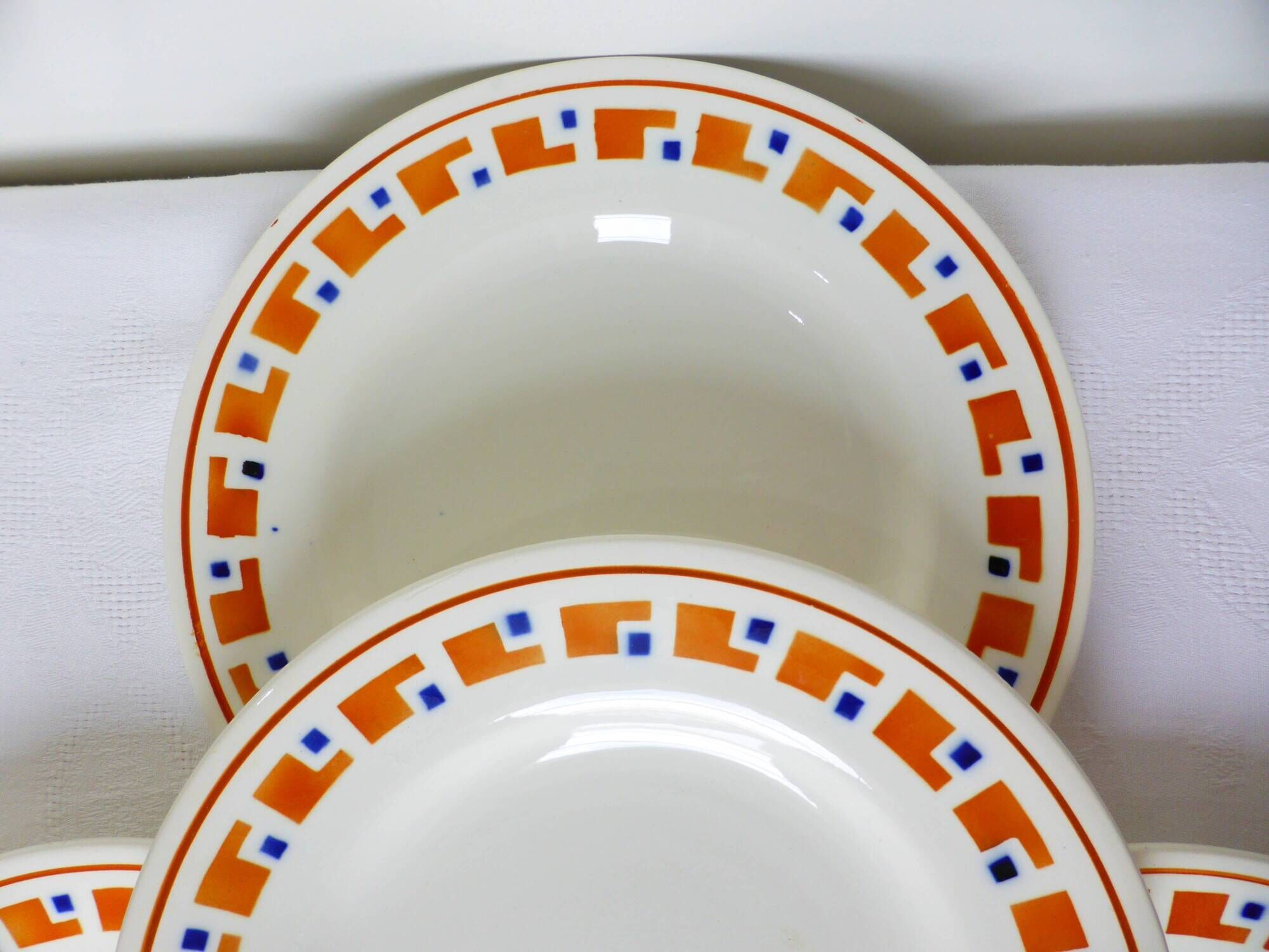 4 flat plates in iron earth from Les Salins model Lucette