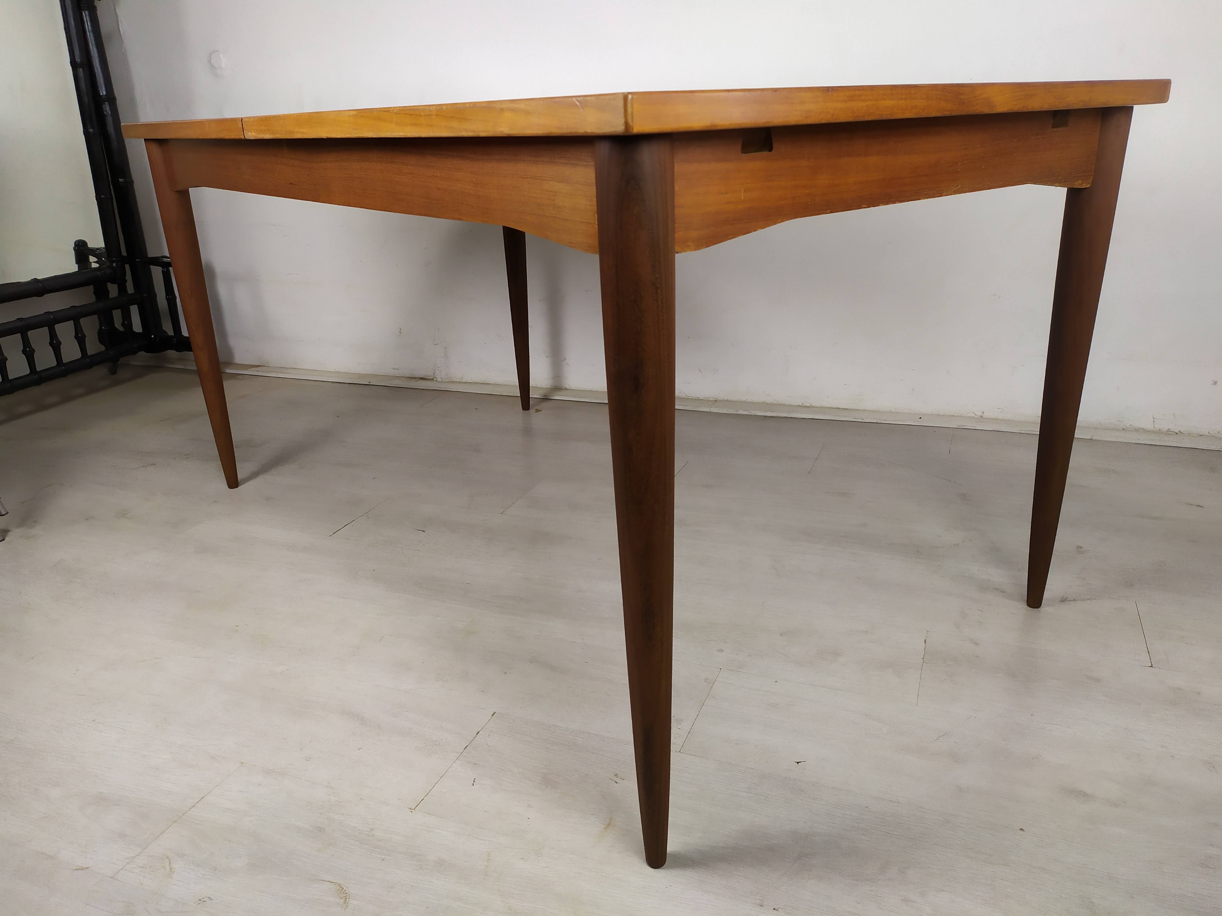 Scandinavian extendable table teak