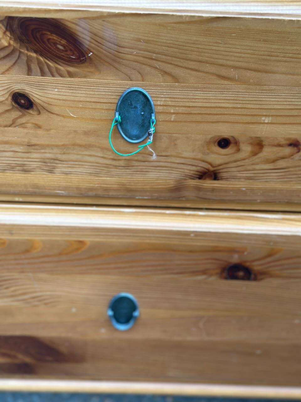 Commode scandinave en bois massif avec 4 tiroirs années 90